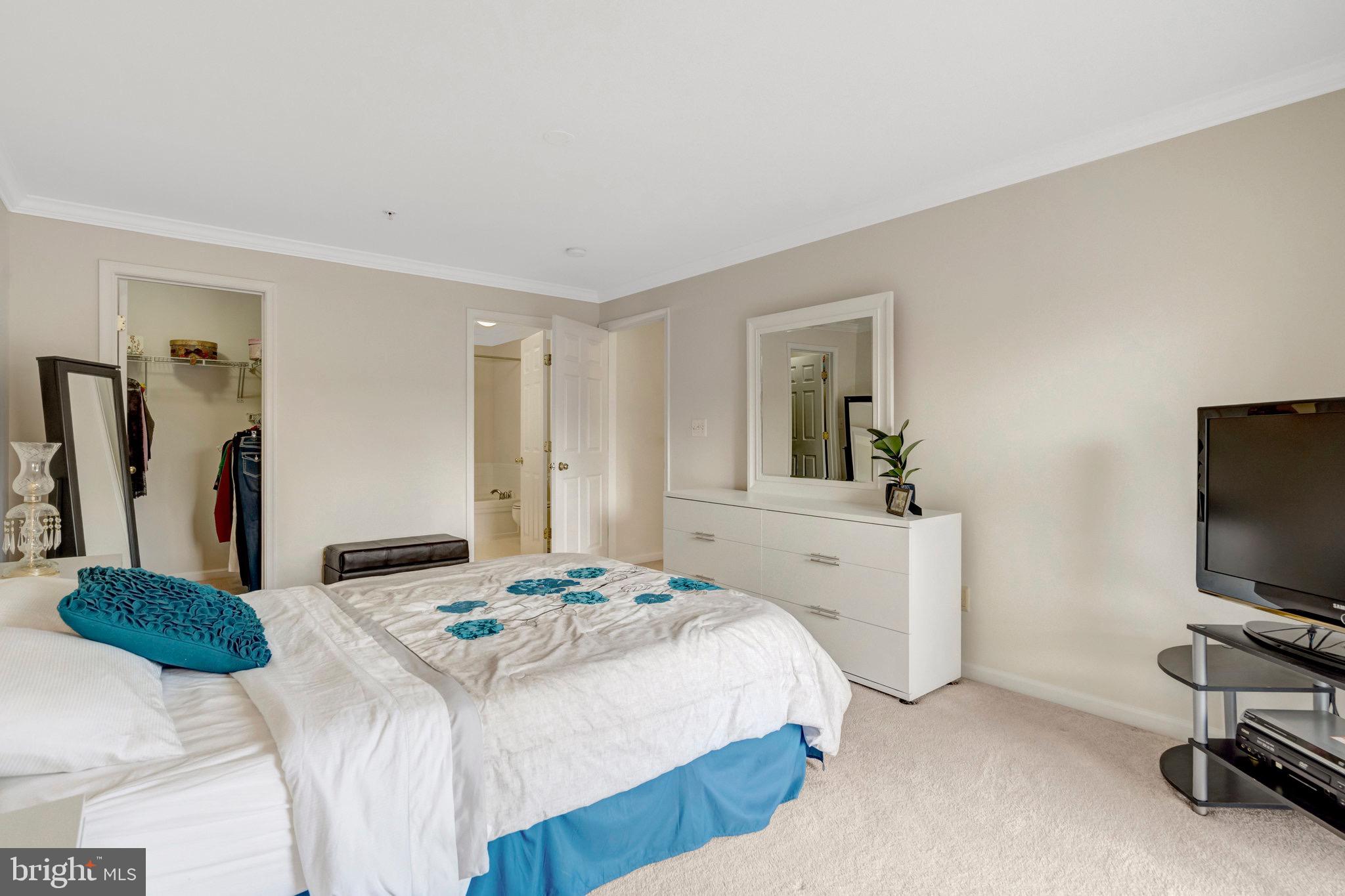 EAST MARKET AT FAIR LAKE - Residential