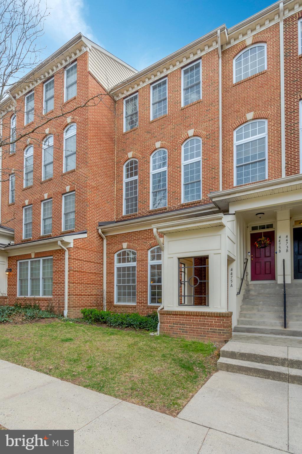 EAST MARKET AT FAIR LAKE - Residential