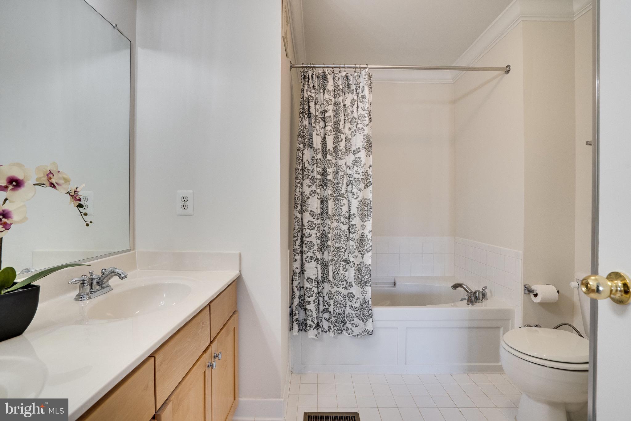 EAST MARKET AT FAIR LAKE - Residential