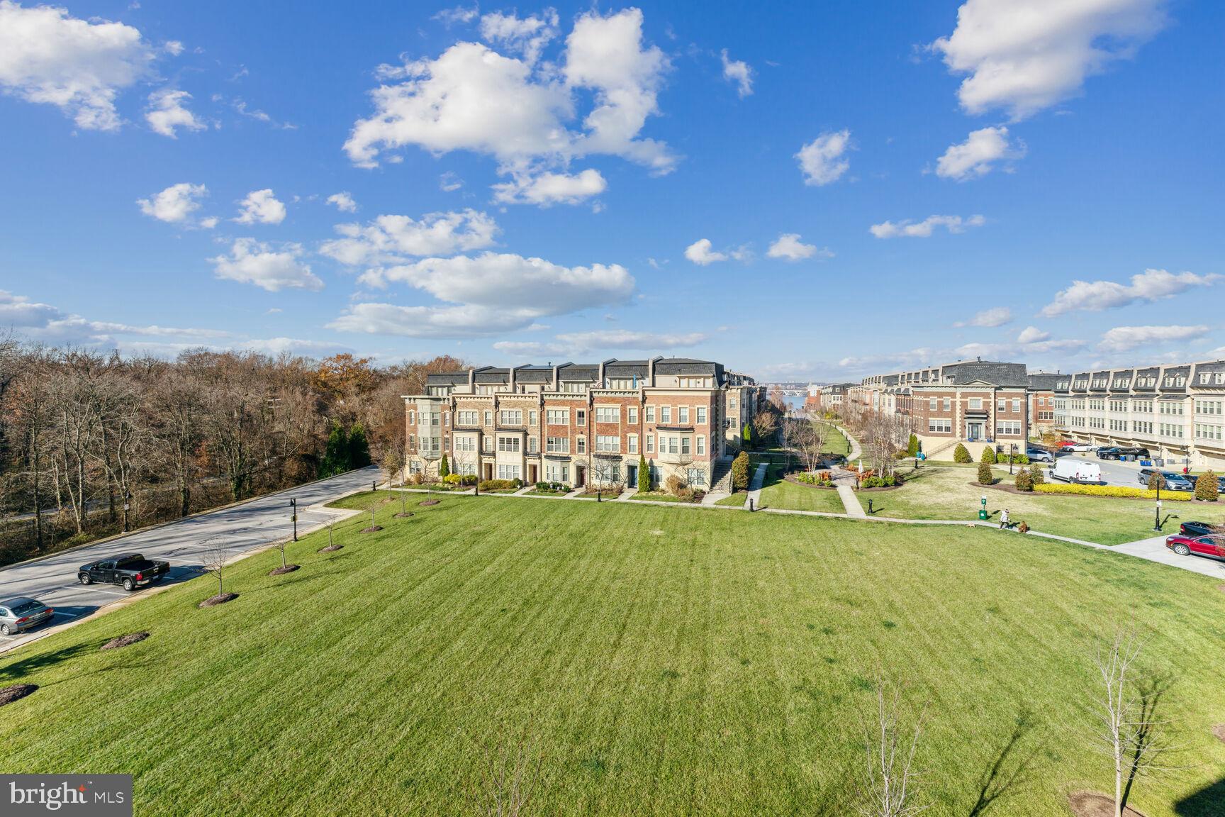 POTOMAC OVERLOOK CONDO - Residential