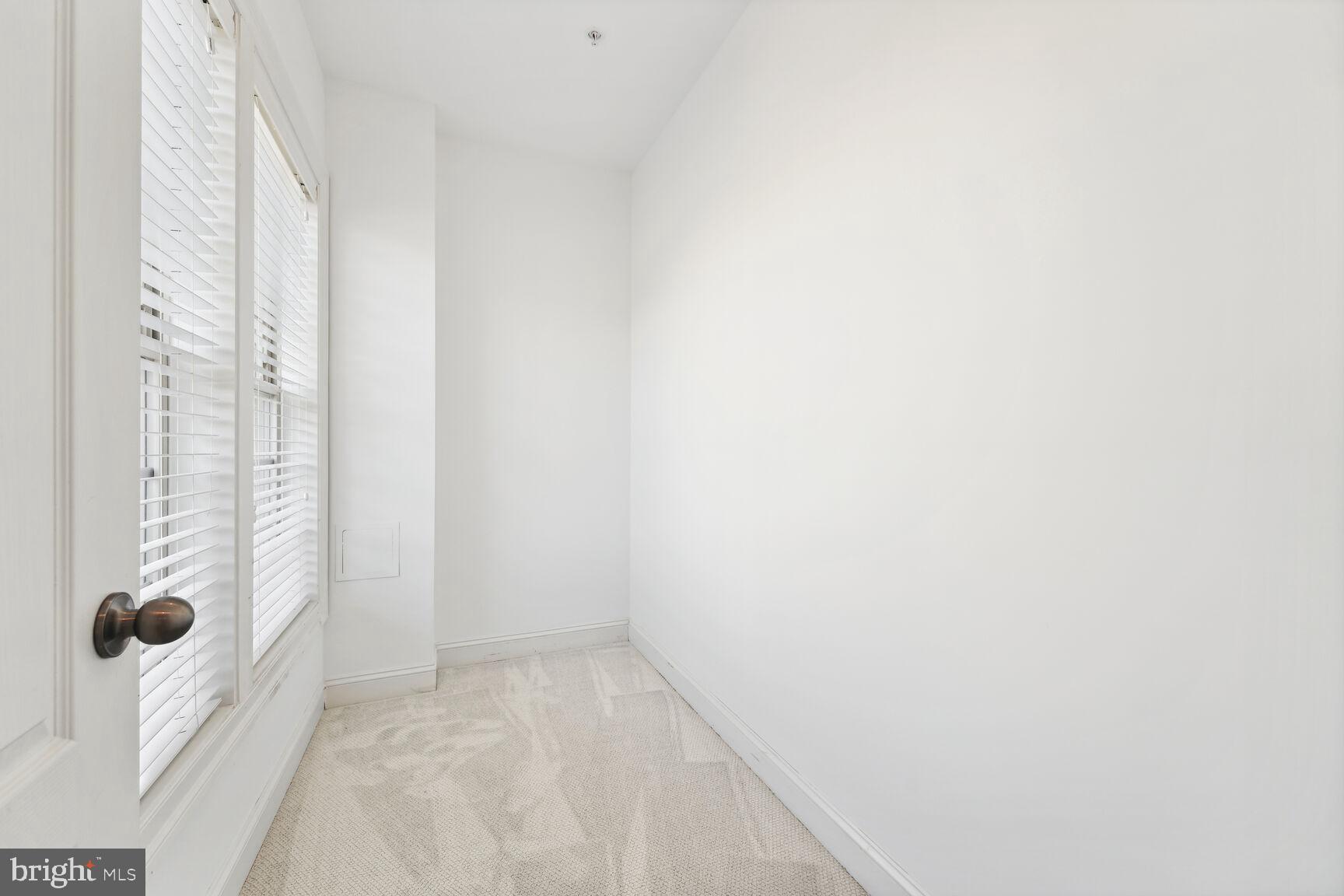 POTOMAC OVERLOOK CONDO - Residential