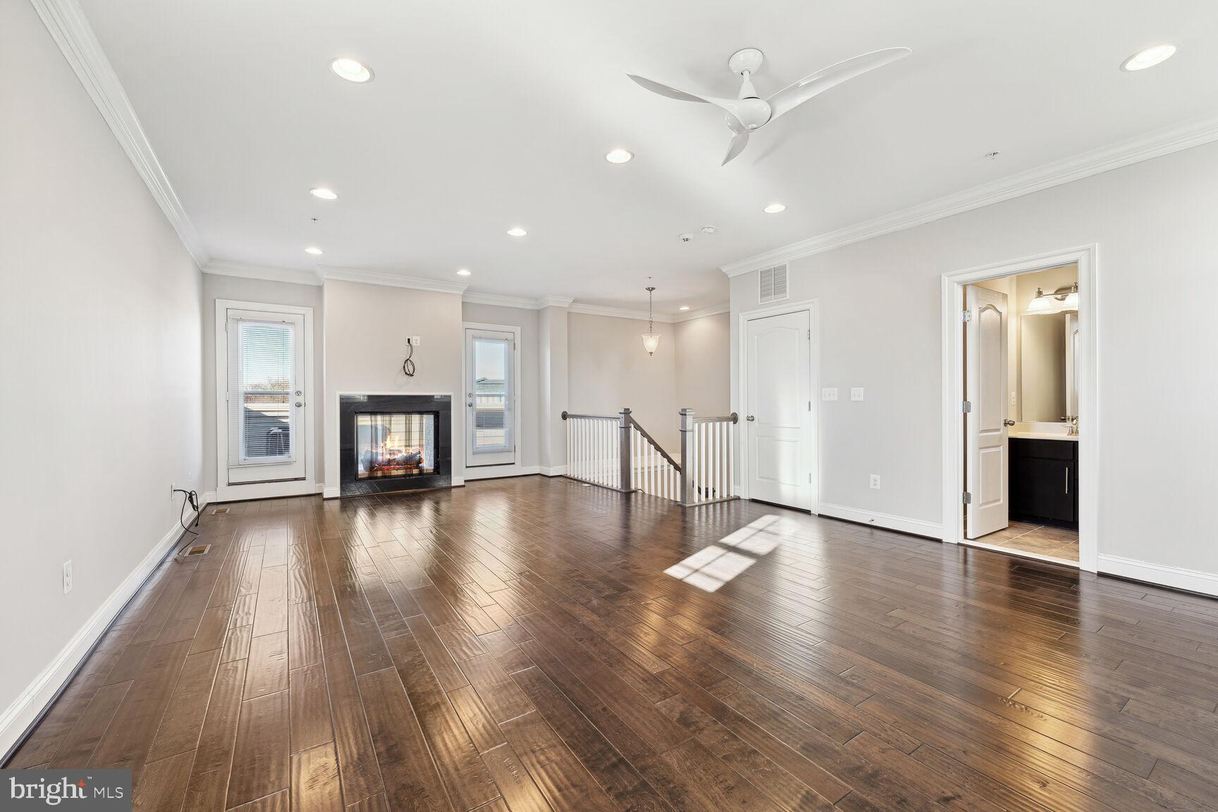 POTOMAC OVERLOOK CONDO - Residential