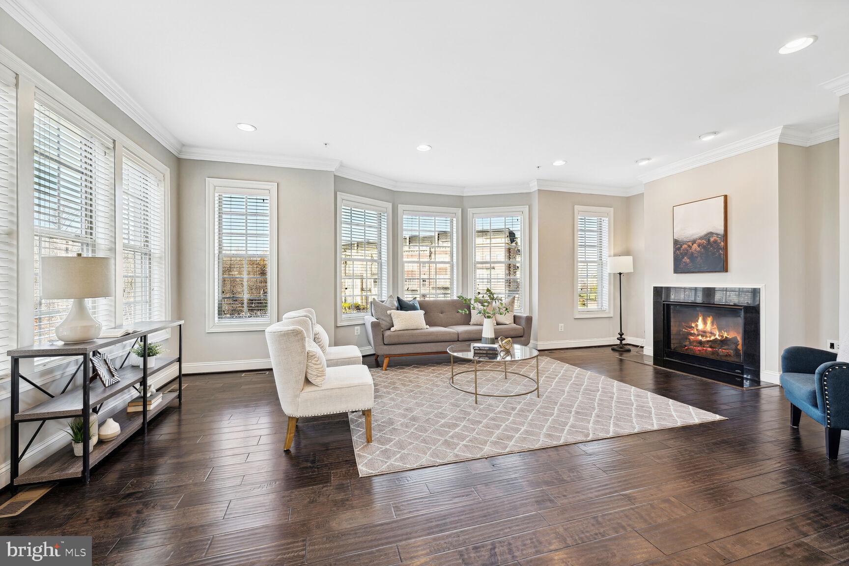 POTOMAC OVERLOOK CONDO - Residential