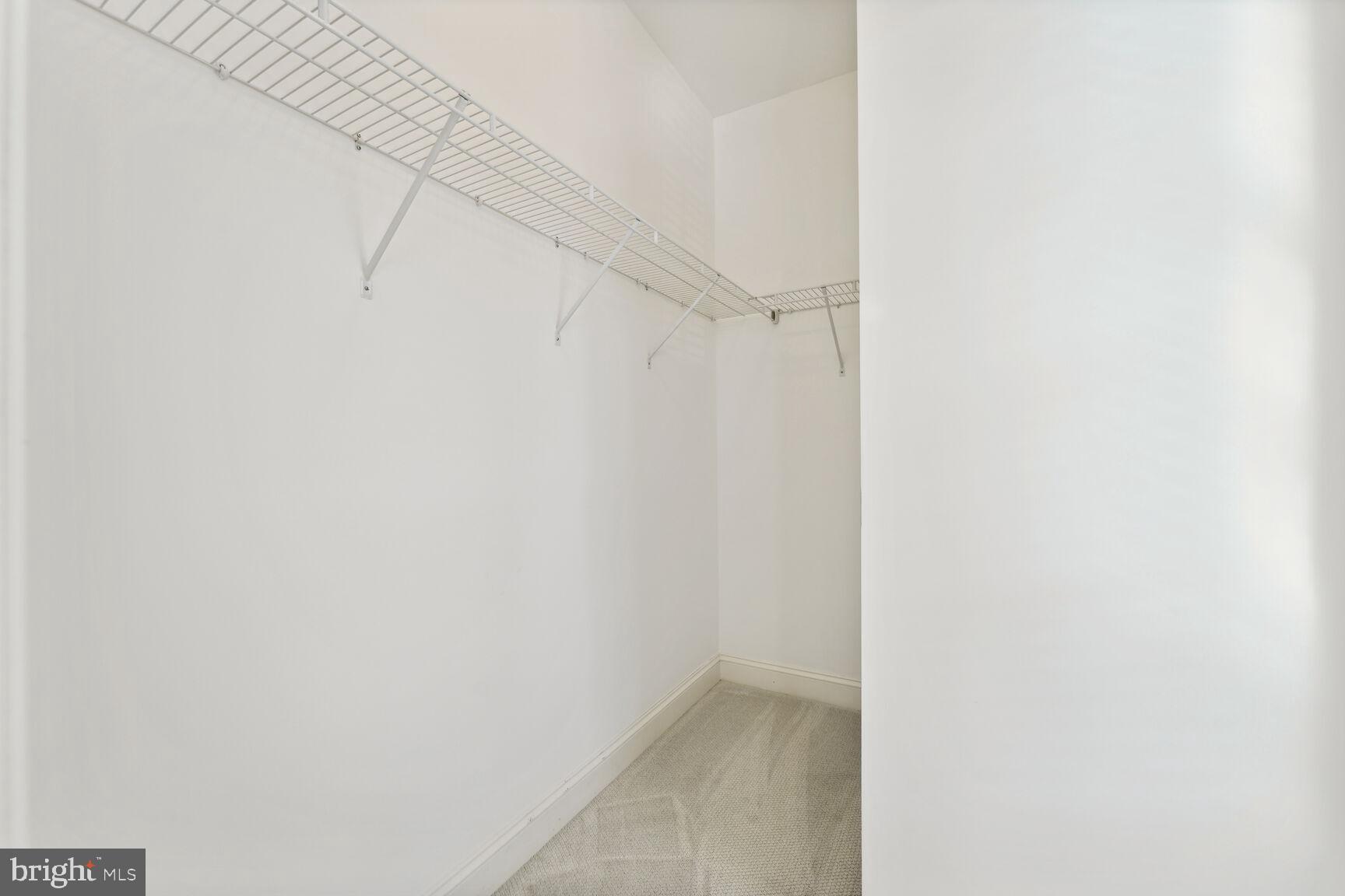 POTOMAC OVERLOOK CONDO - Residential