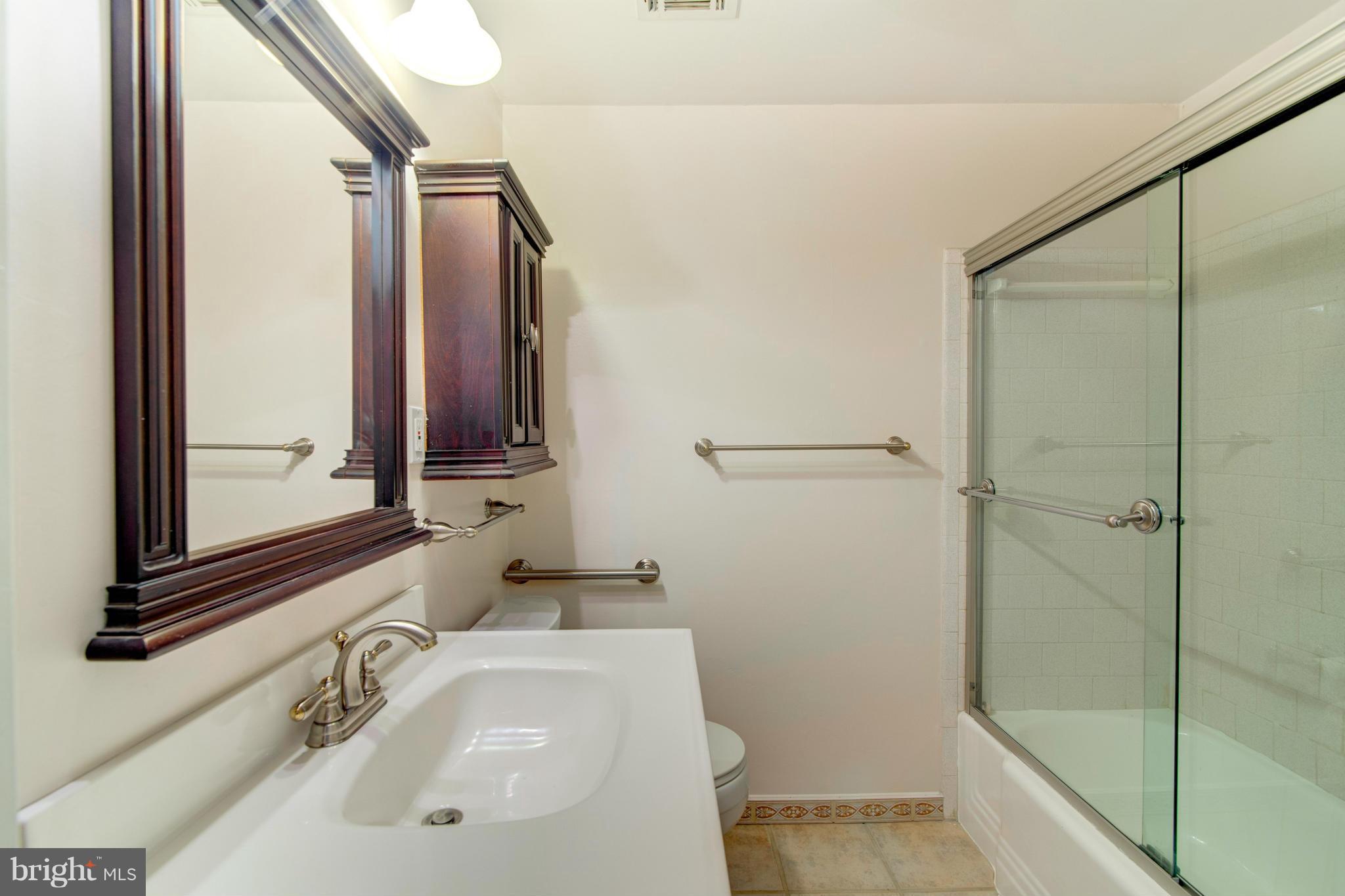 RIVERSIDE ESTATES - Residential