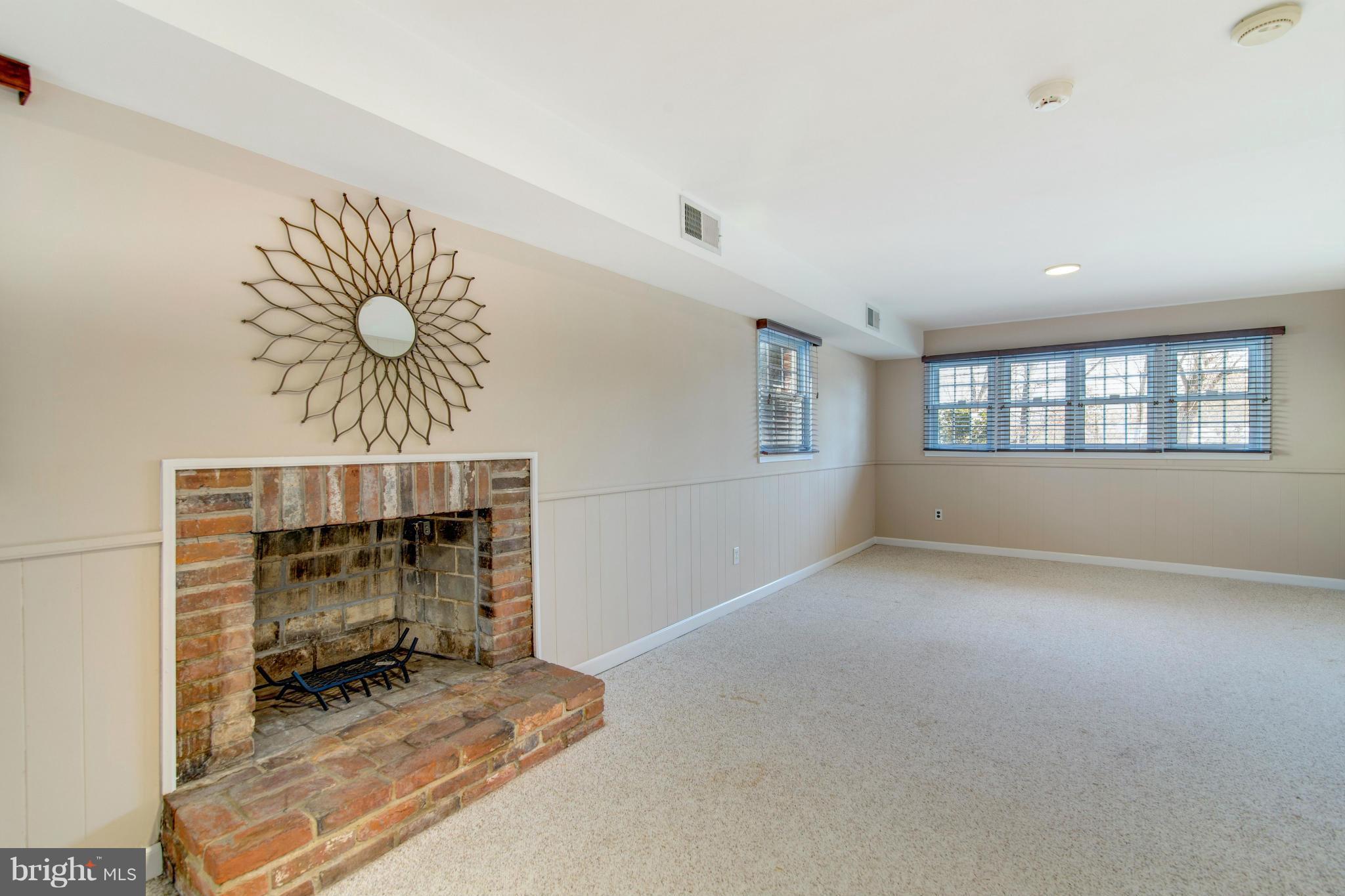 RIVERSIDE ESTATES - Residential