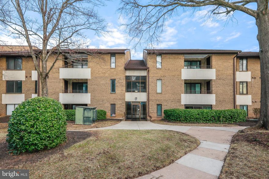 This beautifully updated 2-bedroom, 2-bathroom condo located in the heart of Herndon, just moments from Elden Street and Herndon Parkway. This move-in-ready home offers modern upgrades, a convenient location, and plenty of space for comfortable living.
Spacious Layout: Two generously sized bedrooms and two full bathrooms provide ample space for relaxation and privacy. The master bedroom includes a walk-in closet, and the condo offers plenty of additional storage closets throughout.
Modern Upgrades: A brand-new quartz countertop in the kitchen, newly painted cabinets, new kitchen flooring, and new flooring for all the rooms. The bathrooms have been remodeled, and the entire unit has been freshly painted, including walls and ceilings.
This condo is equipped with many closets. The Master has a big walk-in closet. 
In-unit laundry: Convenience is key with a washer and dryer located right inside the unit.
Outdoor Private Space: Step out onto your private balcony, which includes a spacious outdoor closet—perfect for storing seasonal items or outdoor gear.
Prime Location: Situated in the center of Herndon, this condo is just steps away from shopping, dining, and entertainment options. A bus stop is located right in front of the building, making commuting a breeze. You’re also close to major roads like Herndon Parkway and Elden Street, providing easy access to the surrounding area.
Parking: 2 regular parking spaces plus one visitor parking sticker 
Perfect for first-time homebuyers, downsizers, or investors looking for a turnkey property. This condo is a good choice in a highly desirable area. Don’t miss the opportunity to make this your new home or investment property. Schedule a showing today!