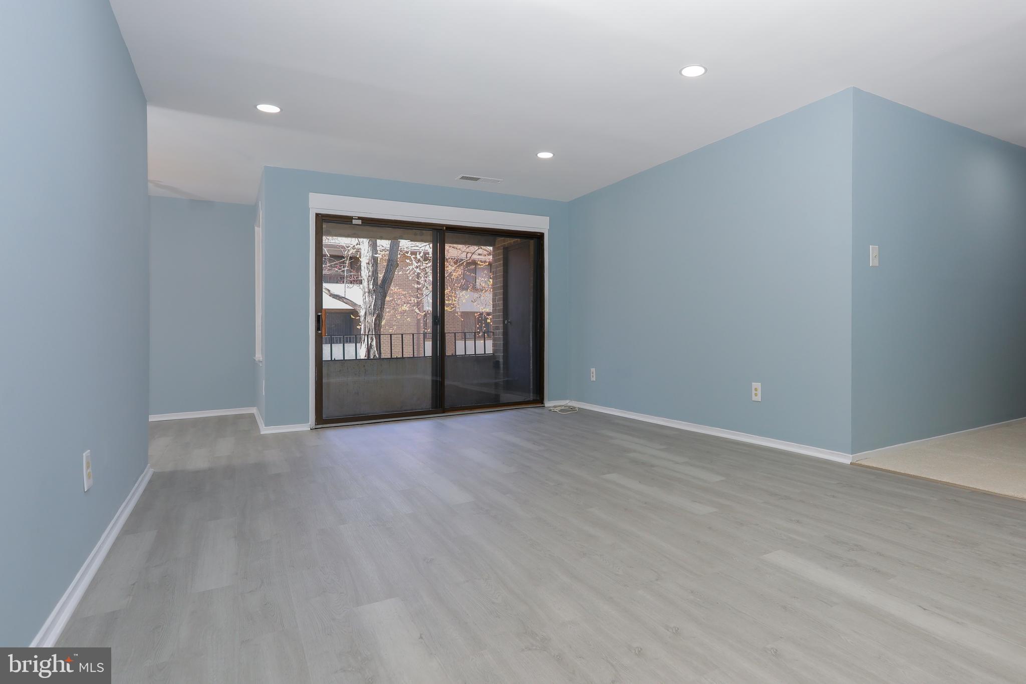 JEFFERSON MEWS - Residential