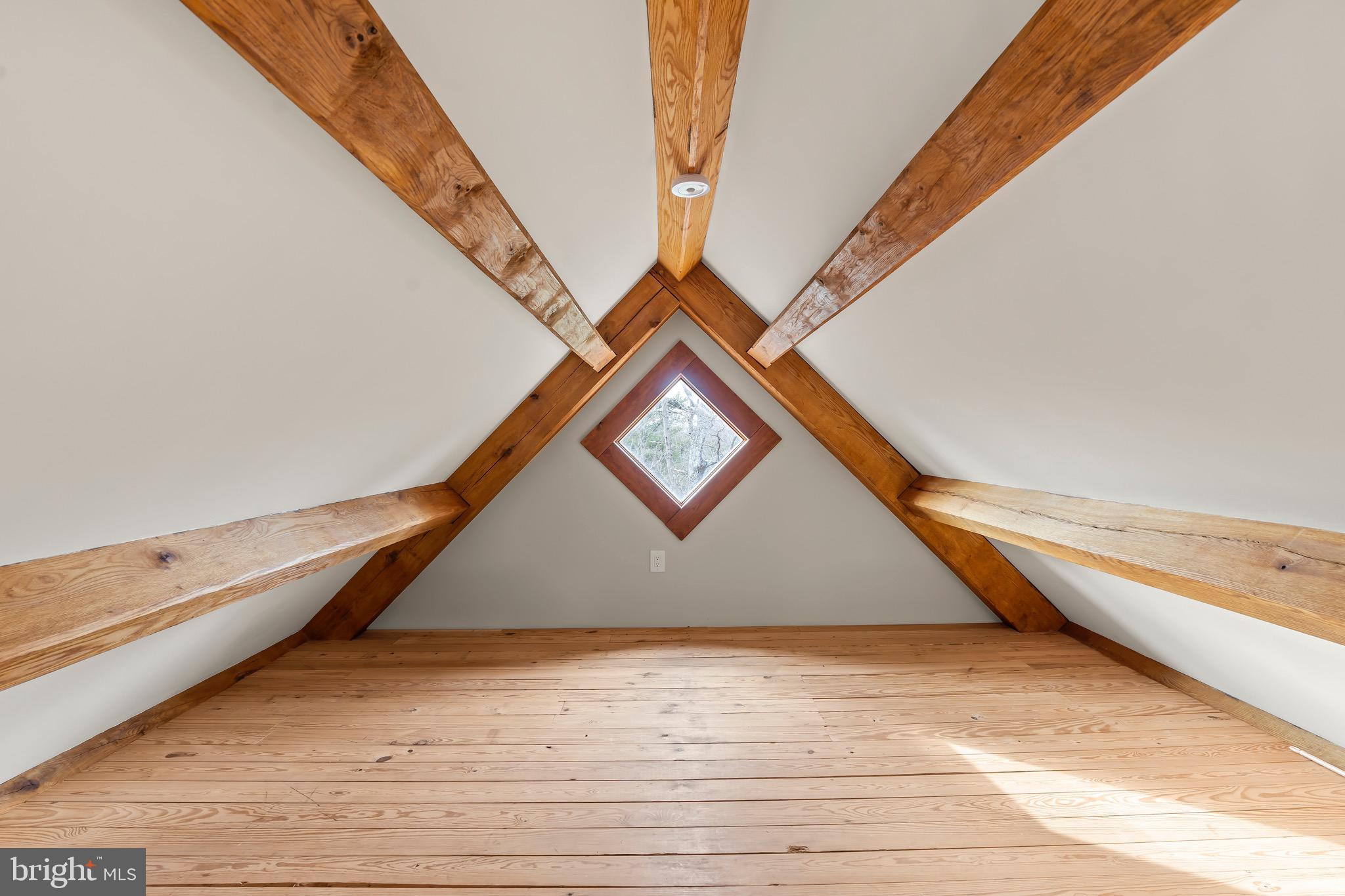 EAGLE BAY PROPERTIES - Residential