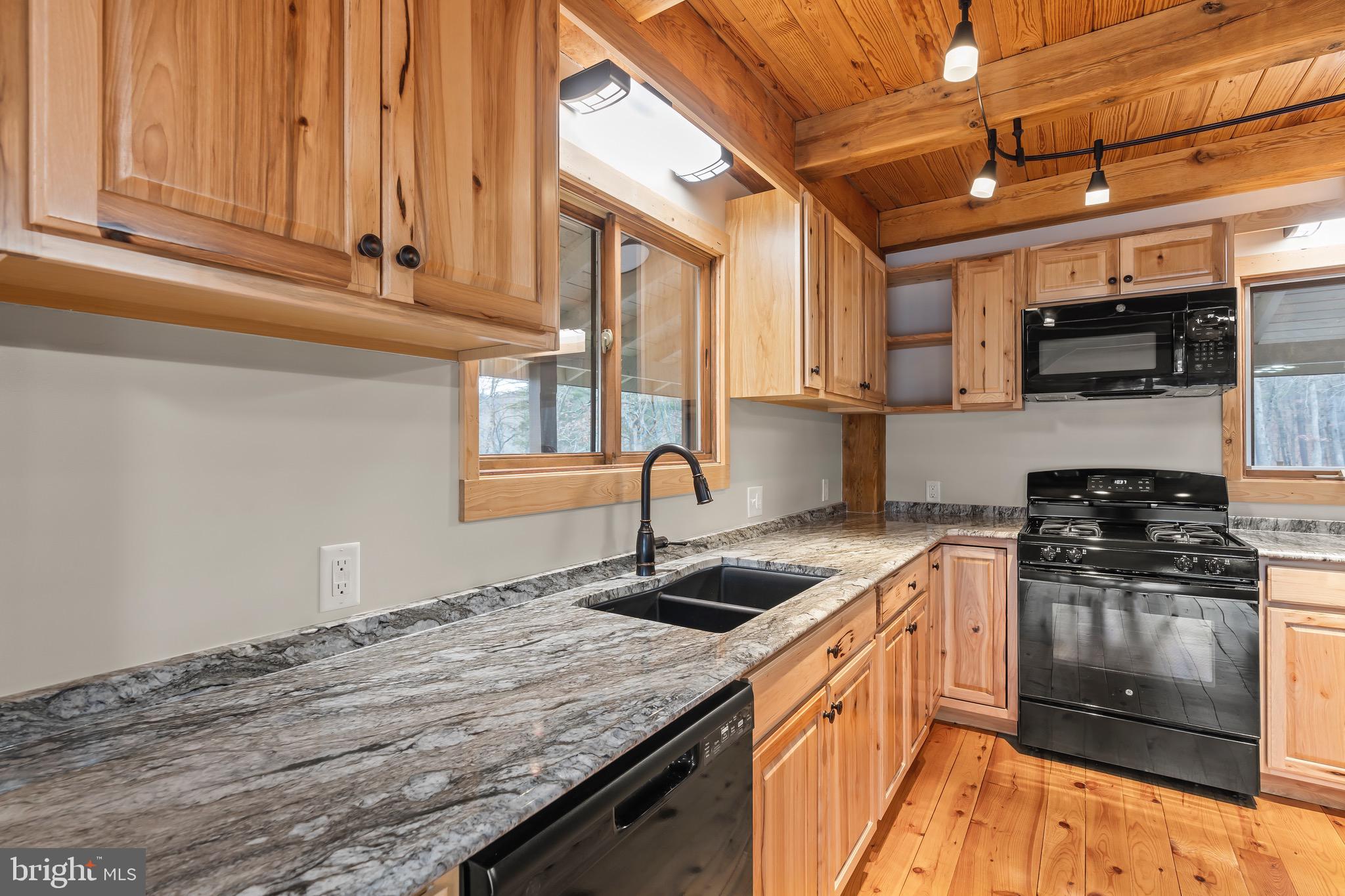 EAGLE BAY PROPERTIES - Residential