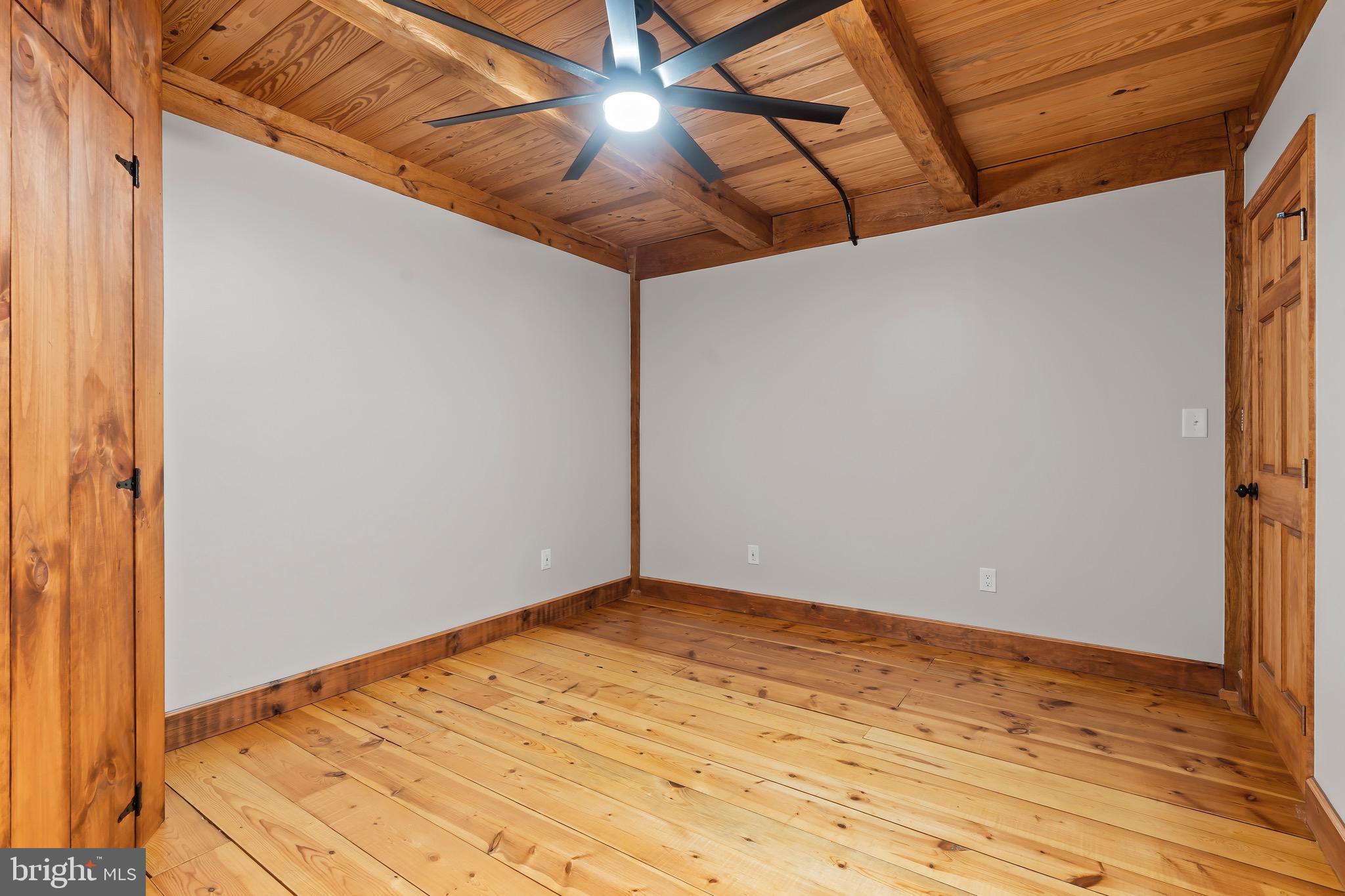 EAGLE BAY PROPERTIES - Residential