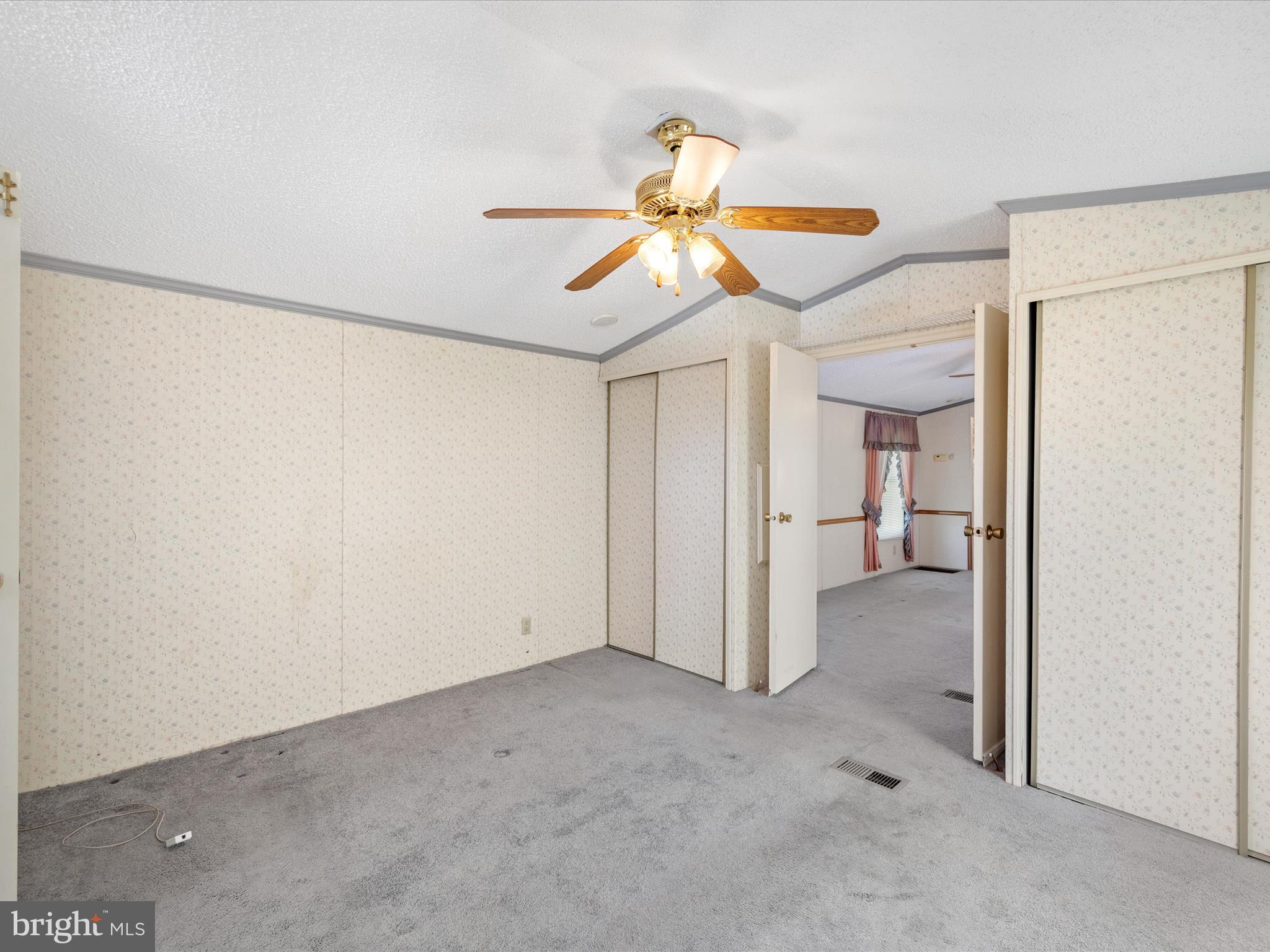 HUB COURT EAST - Residential