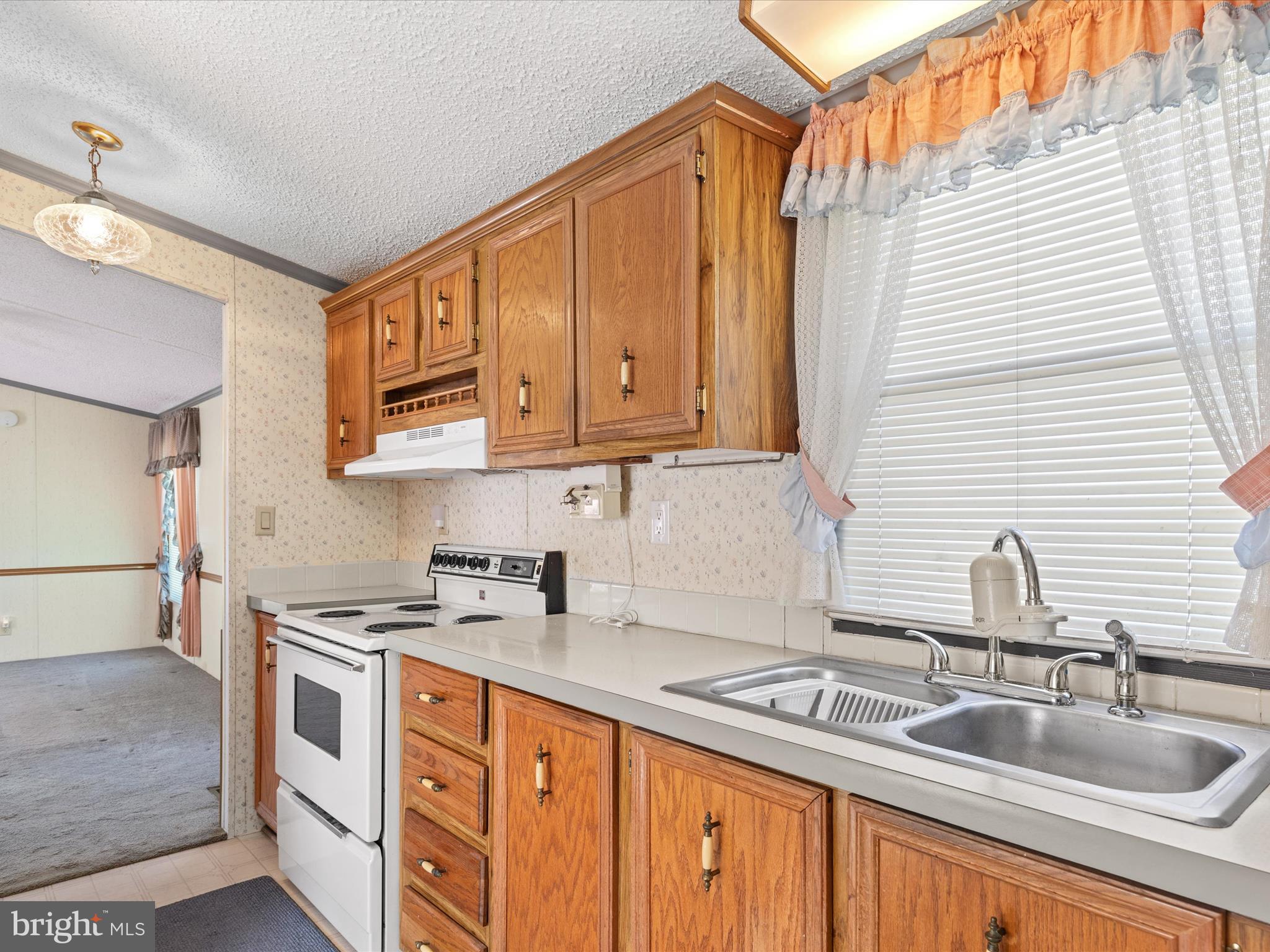 HUB COURT EAST - Residential