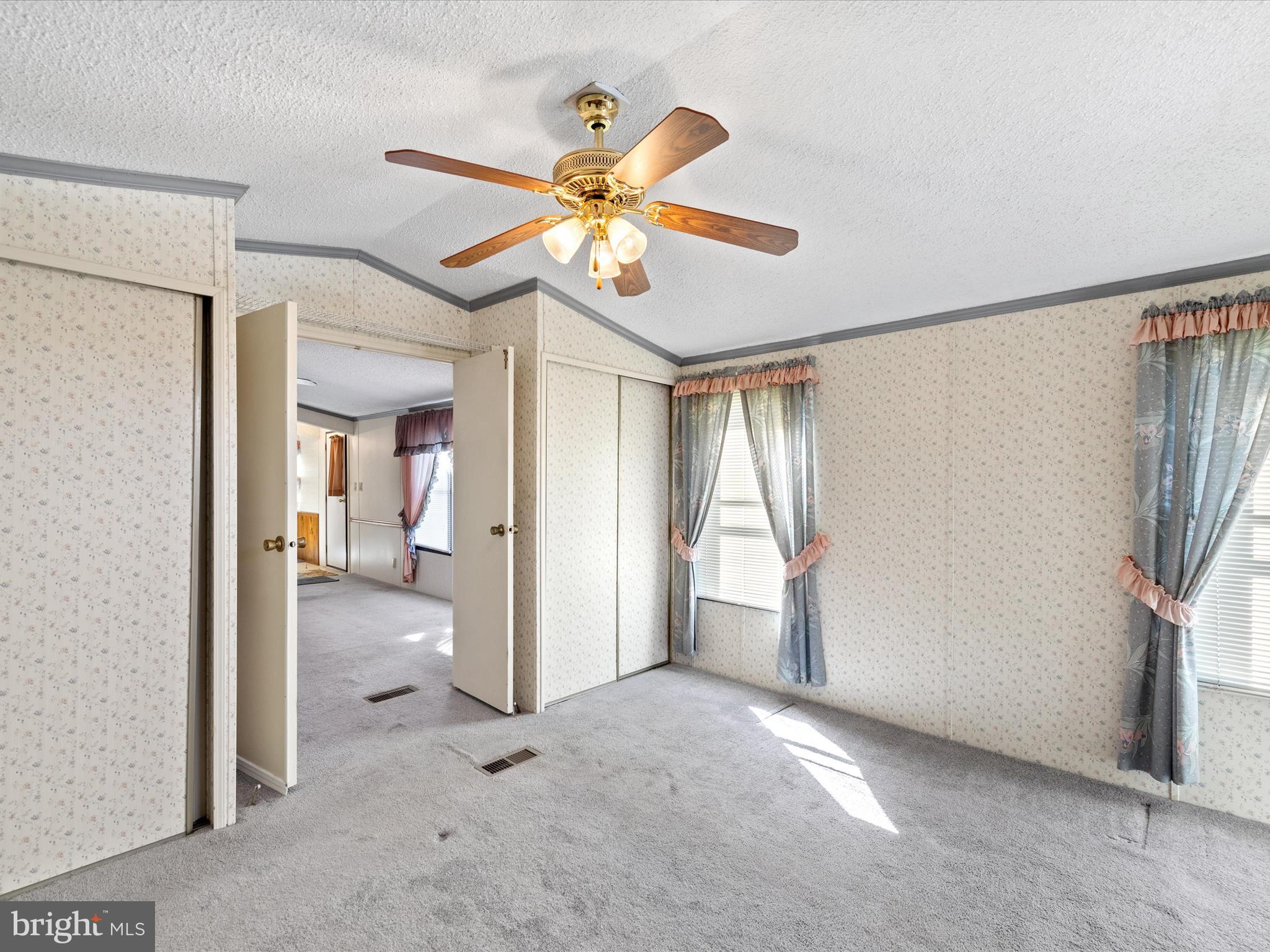 HUB COURT EAST - Residential