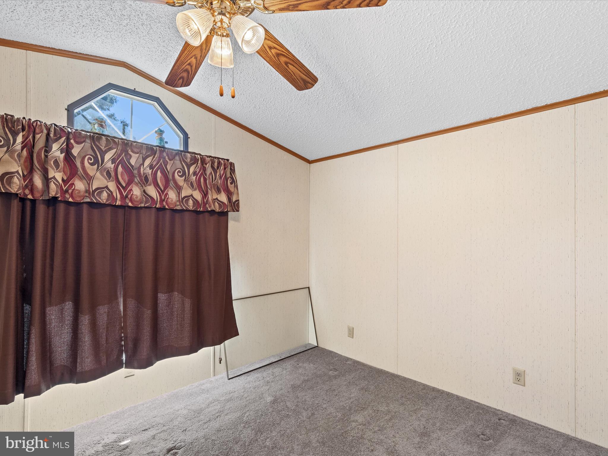 HUB COURT EAST - Residential