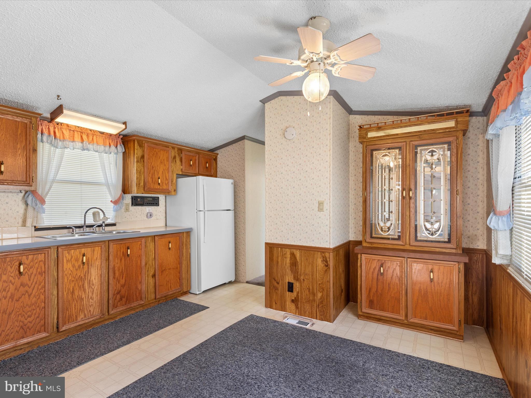 HUB COURT EAST - Residential