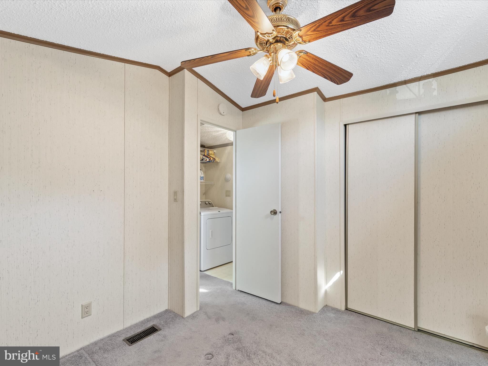 HUB COURT EAST - Residential