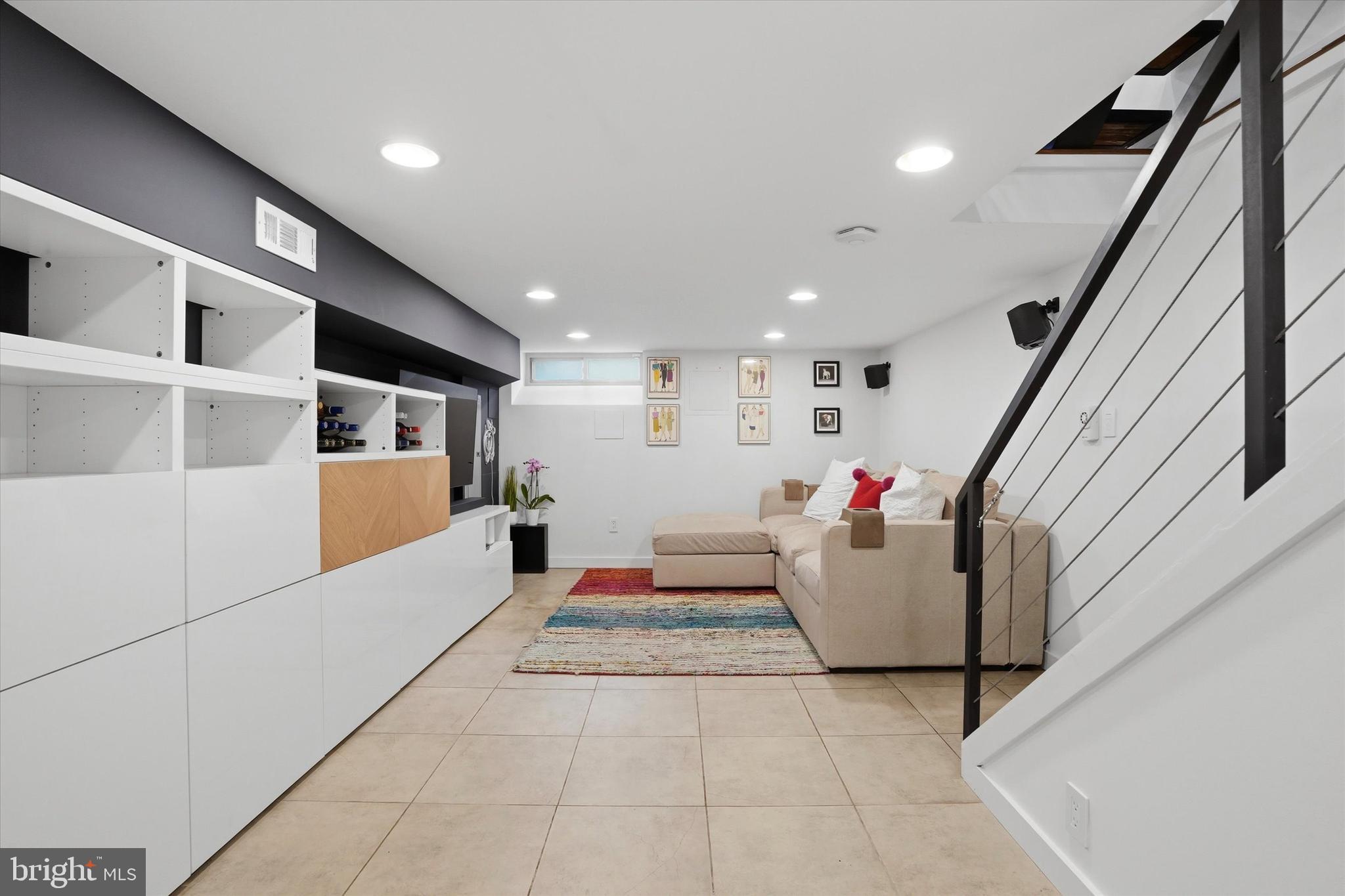 GRADUATE HOSPITAL - Residential