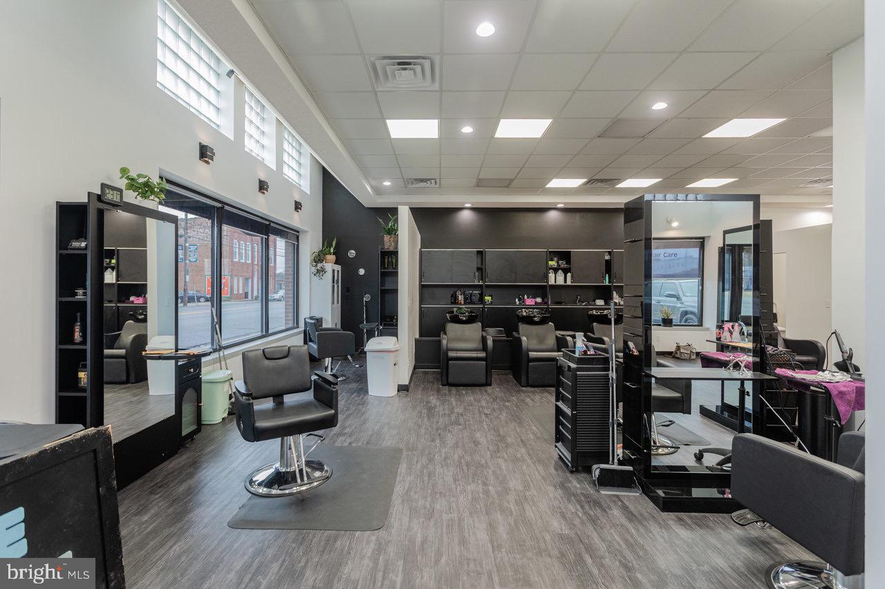 406 W WEST SPOTSWOOD TRAIL