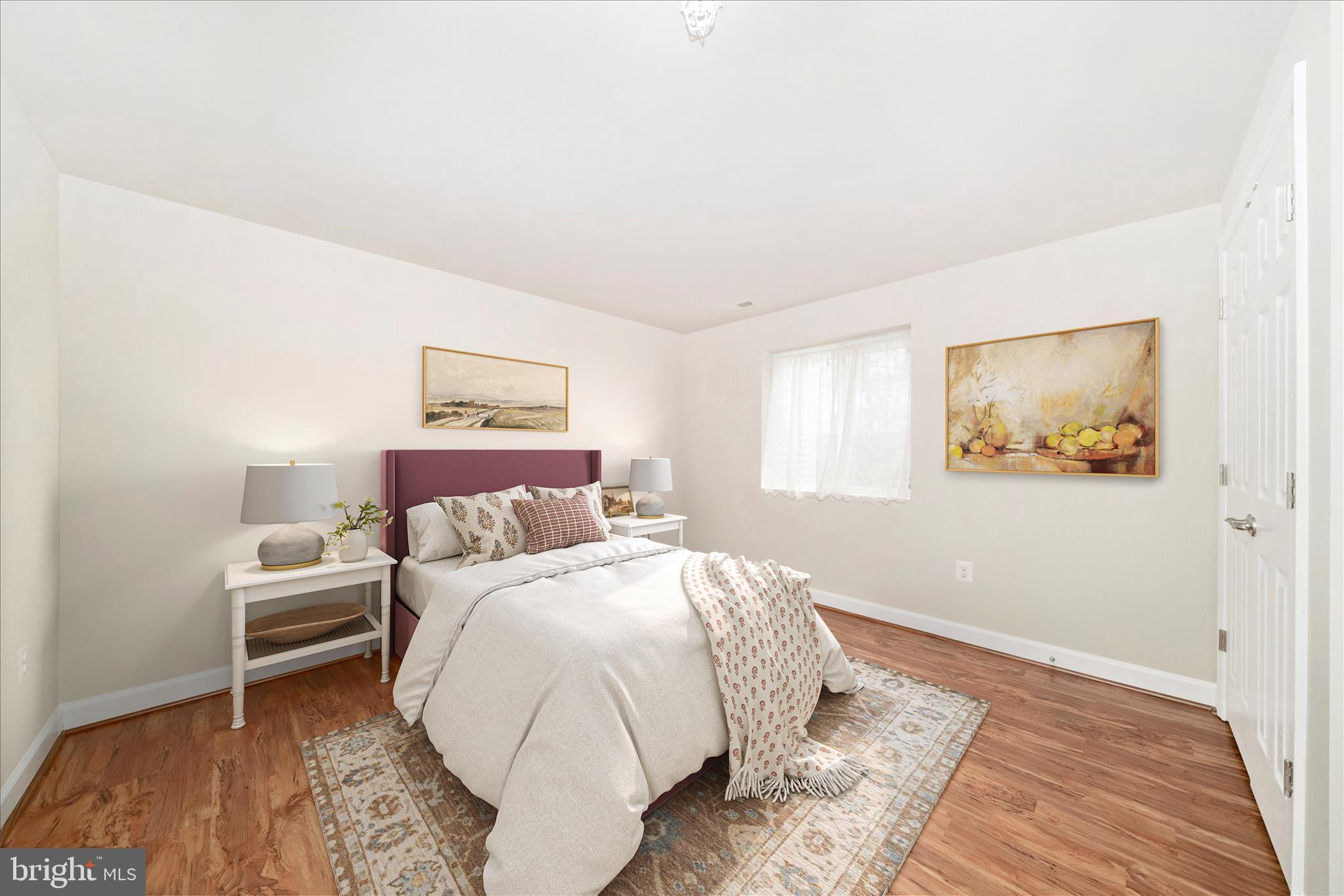 MIDDLETOWN - Residential