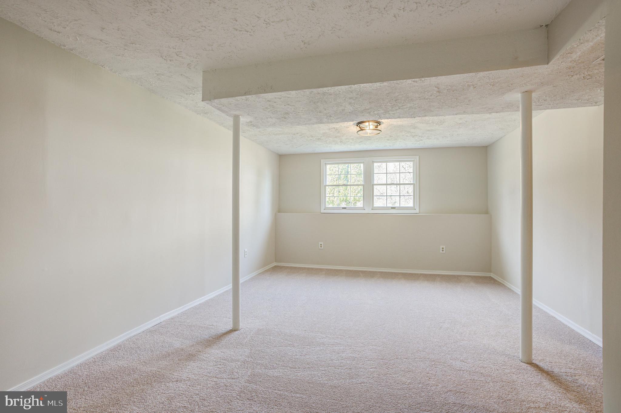 SCOTTS CROSSING - Residential