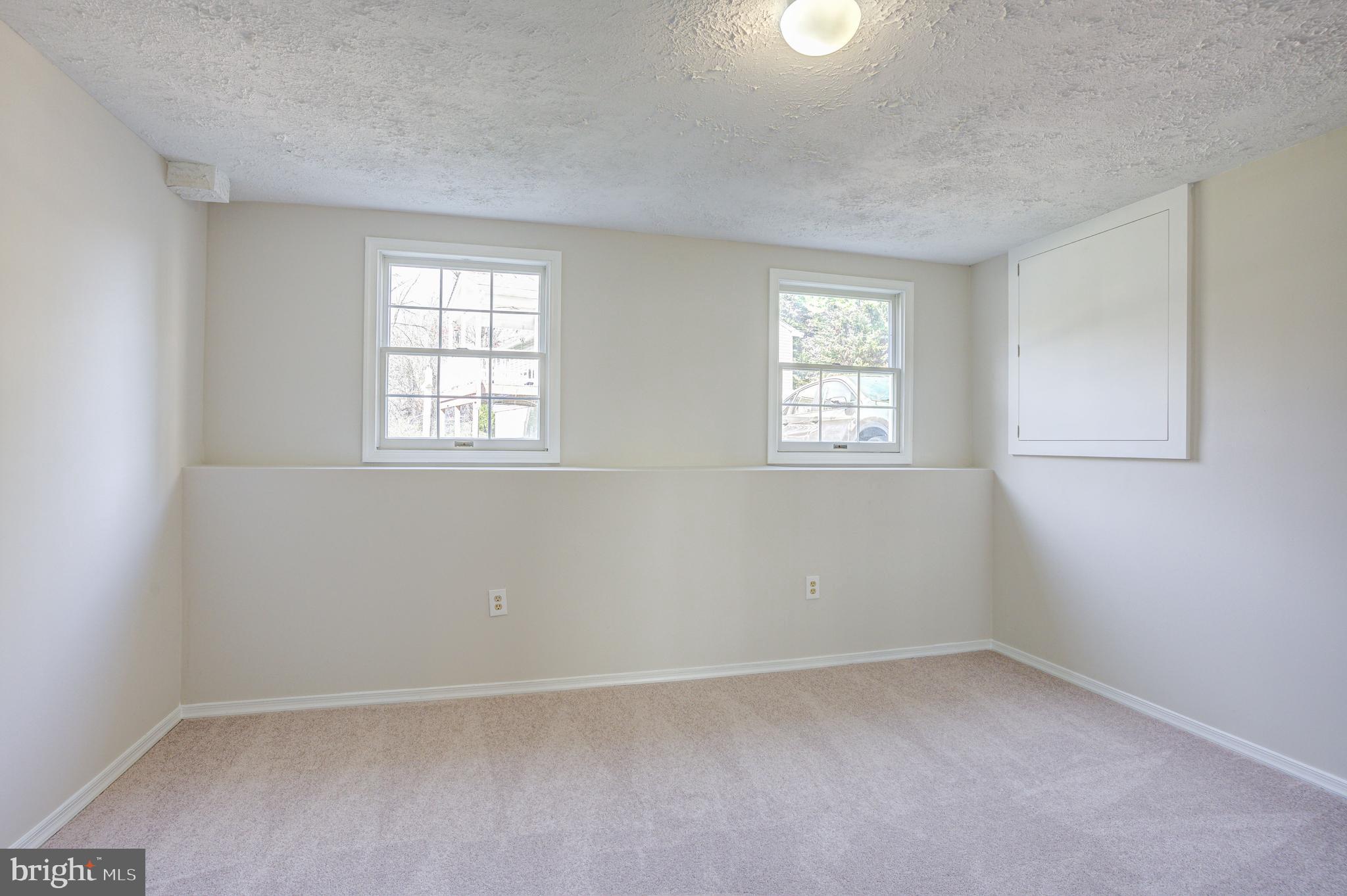 SCOTTS CROSSING - Residential