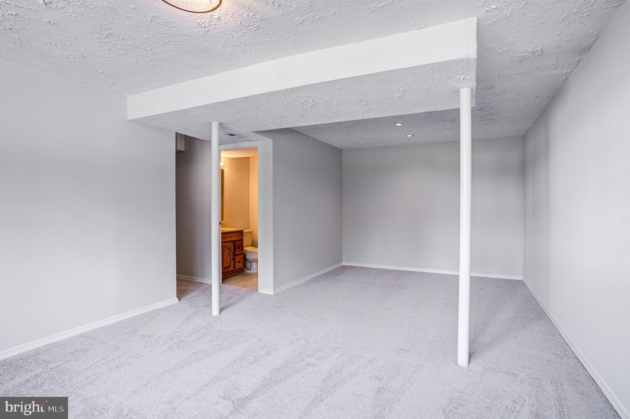 SCOTTS CROSSING - Residential