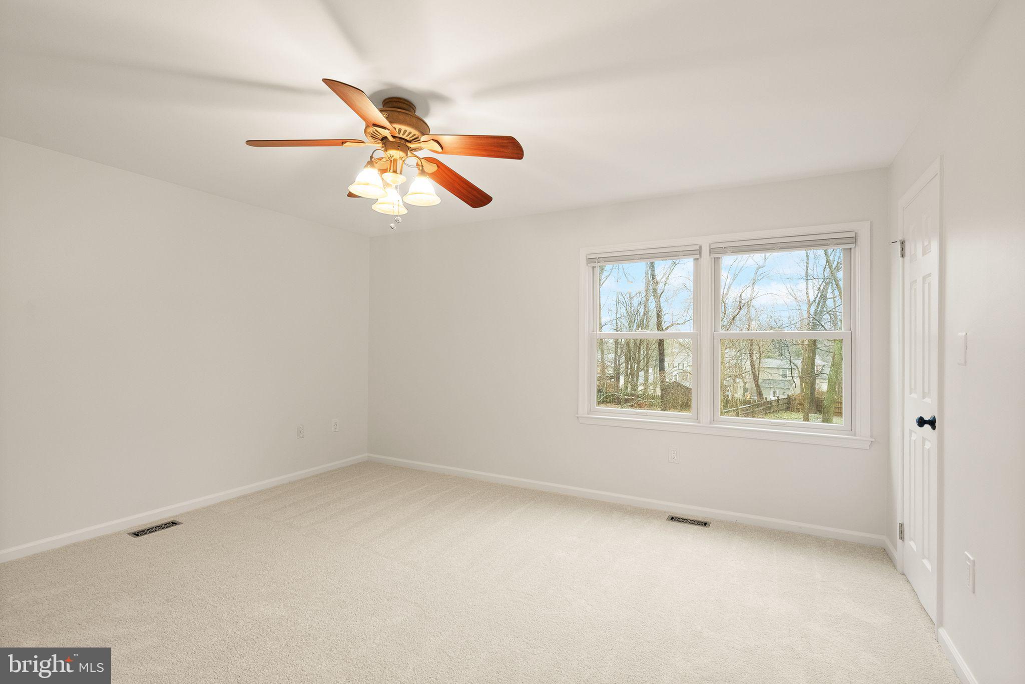 LEESBURG COUNTRY CLUB - Residential