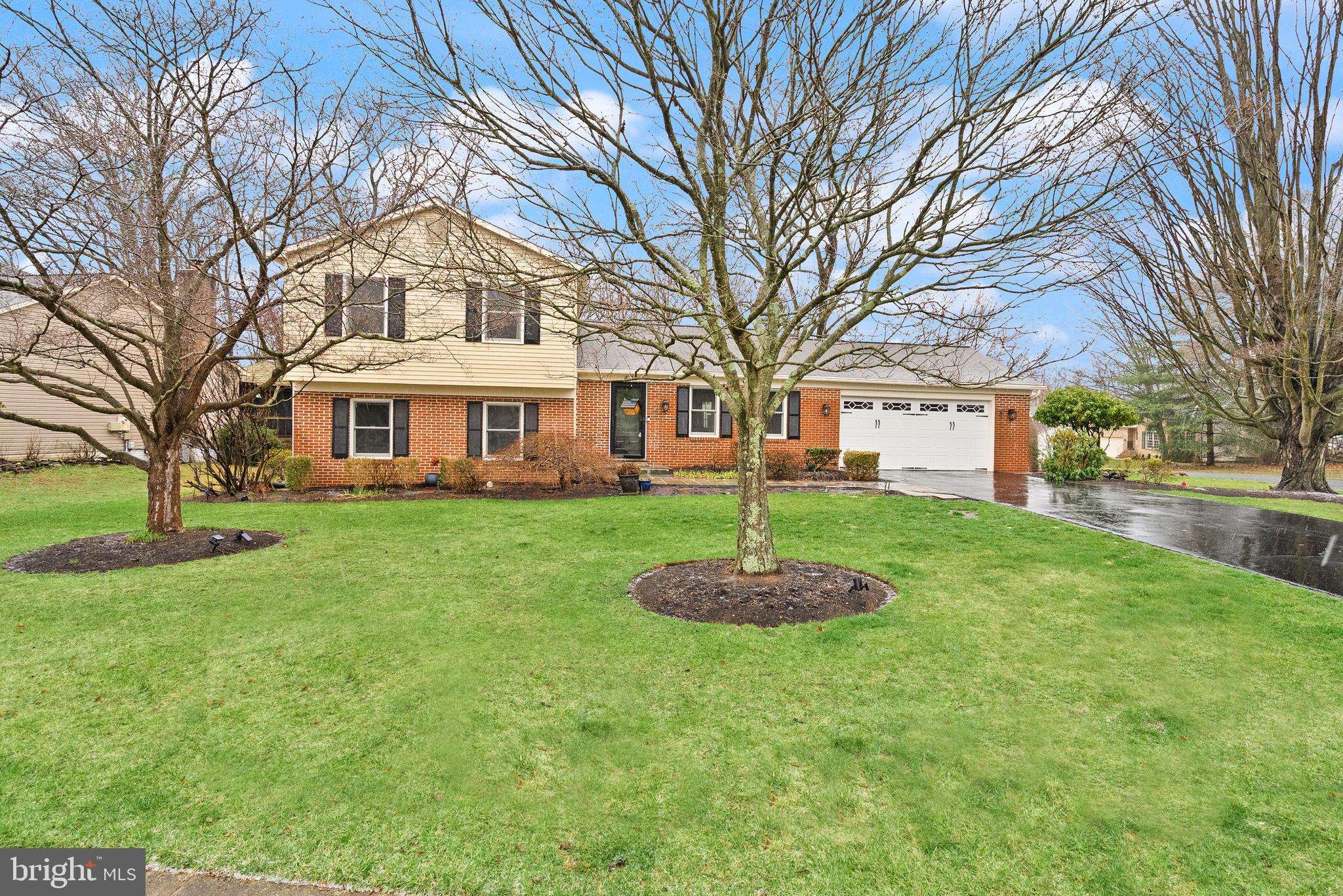 LEESBURG COUNTRY CLUB - Residential