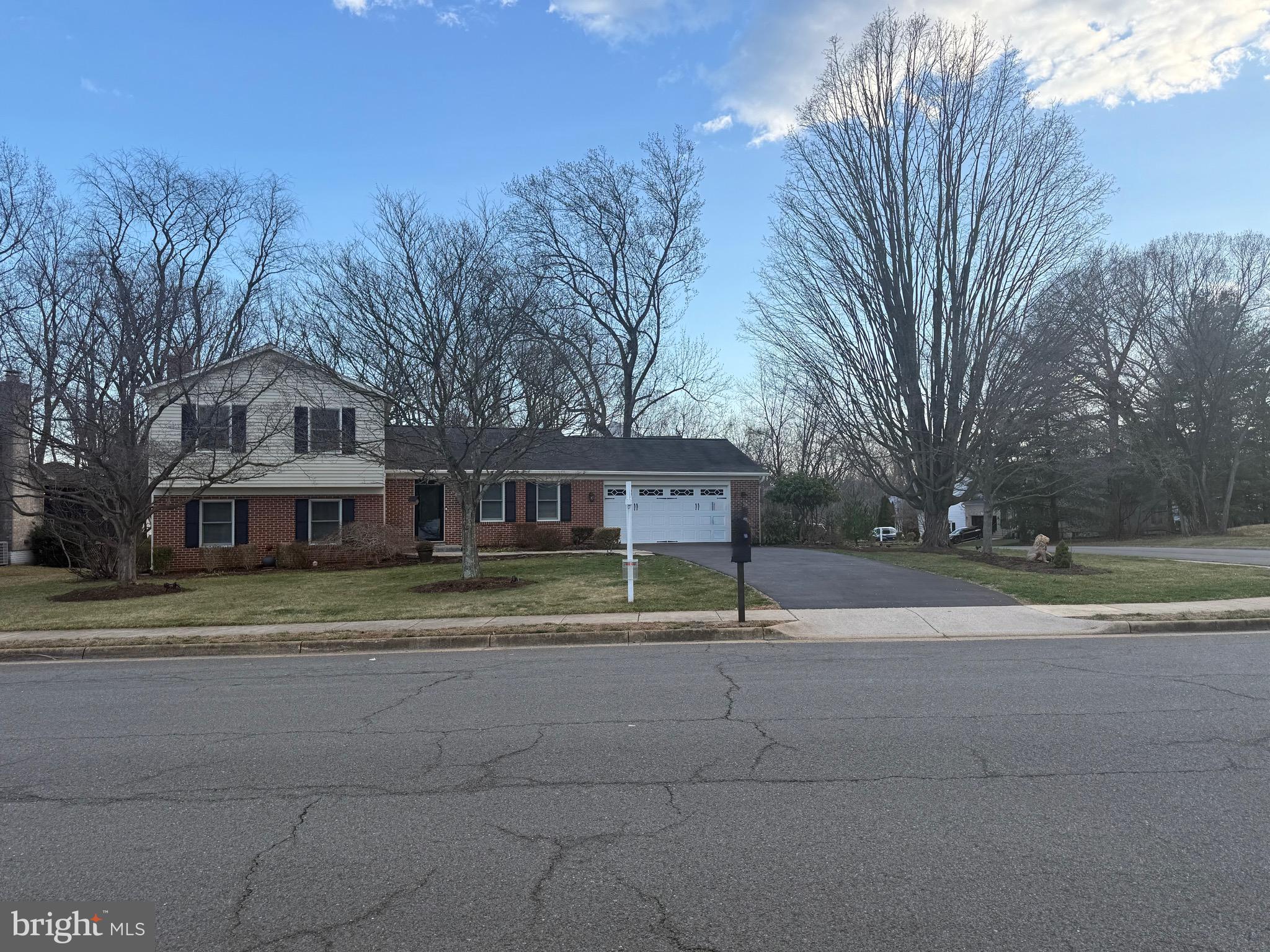 LEESBURG COUNTRY CLUB - Residential