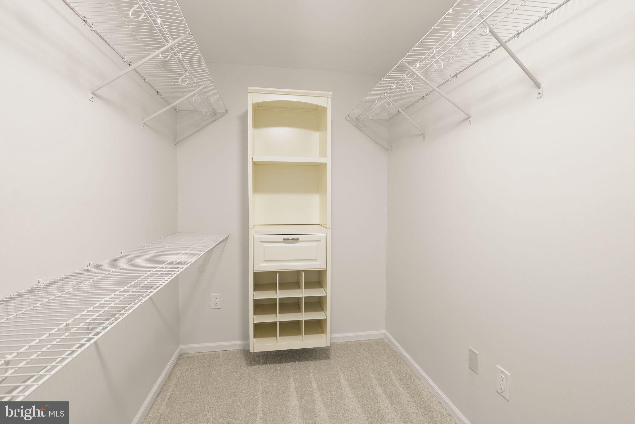 LEESBURG COUNTRY CLUB - Residential