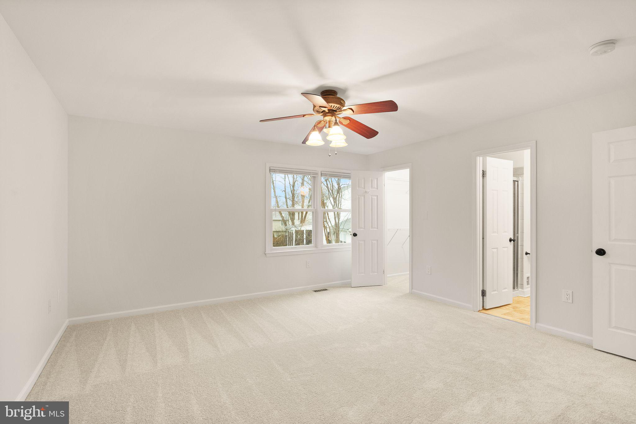 LEESBURG COUNTRY CLUB - Residential