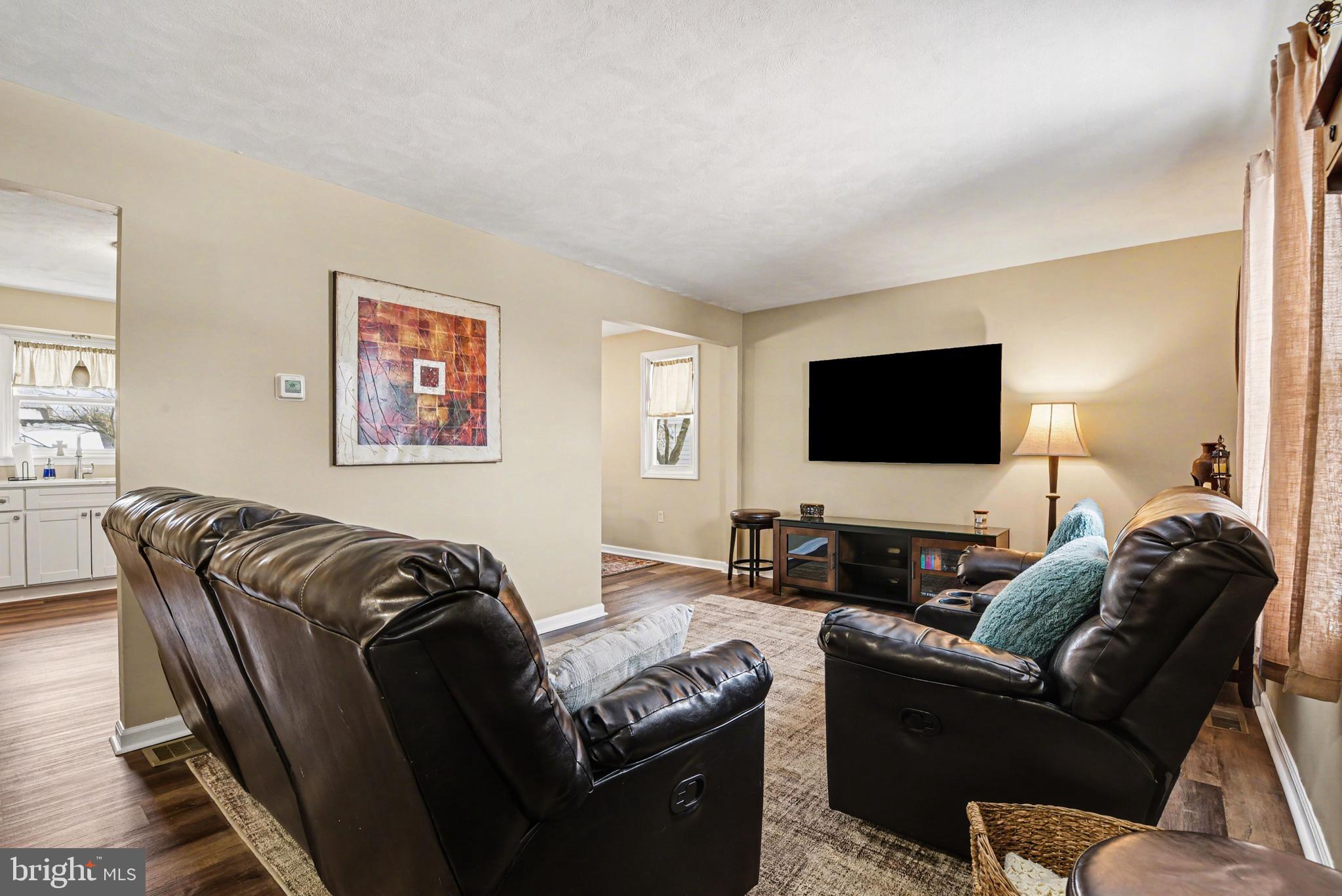 1117 FLORIBUNDA LANE