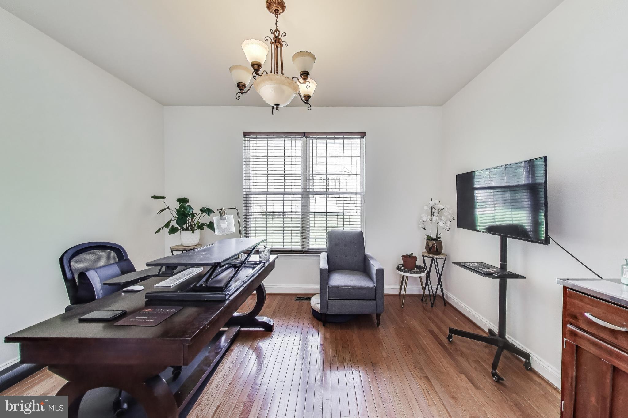 WOODSIDE ESTATES PLAT 1> - Residential