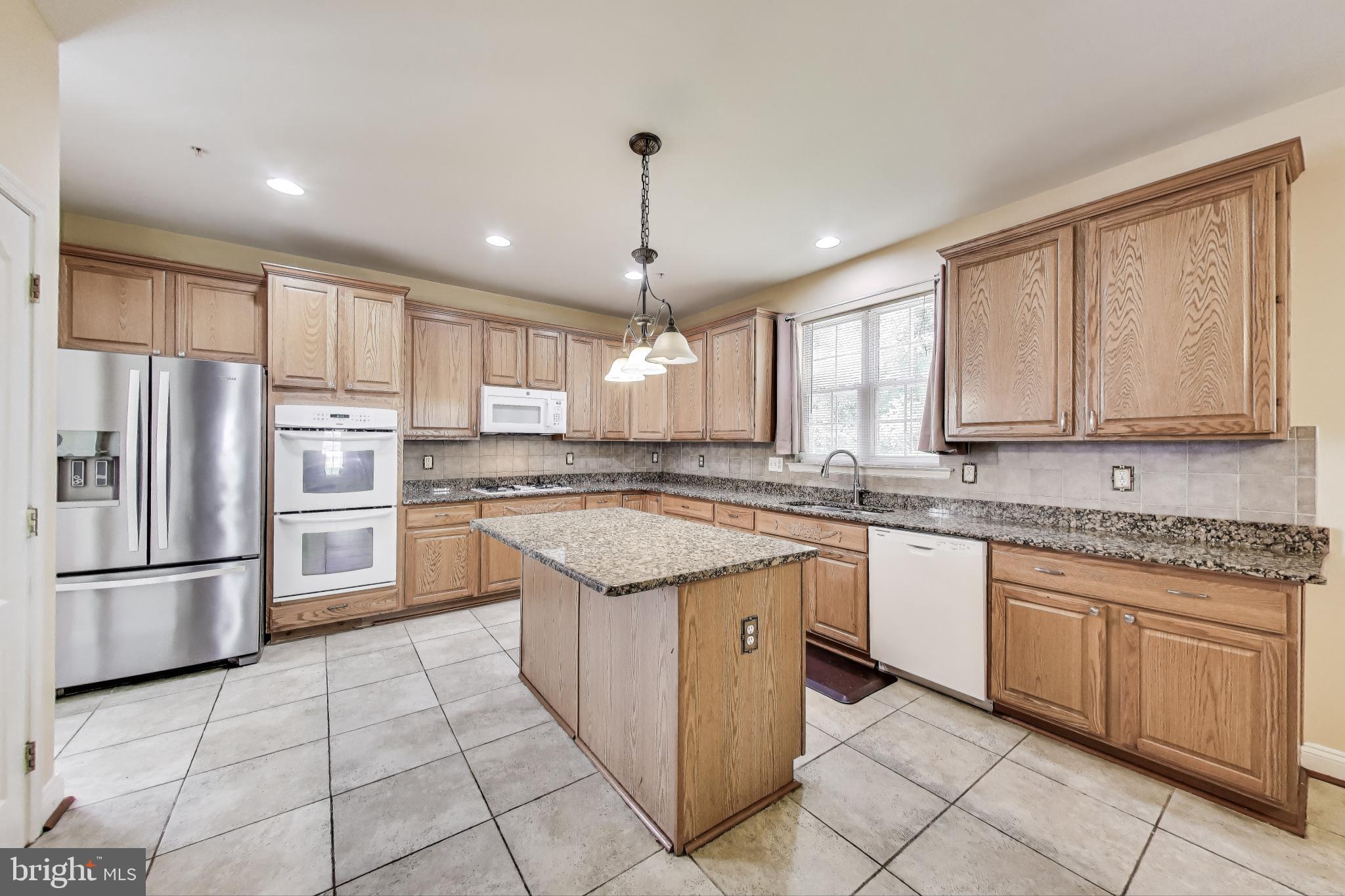 WOODSIDE ESTATES PLAT 1> - Residential