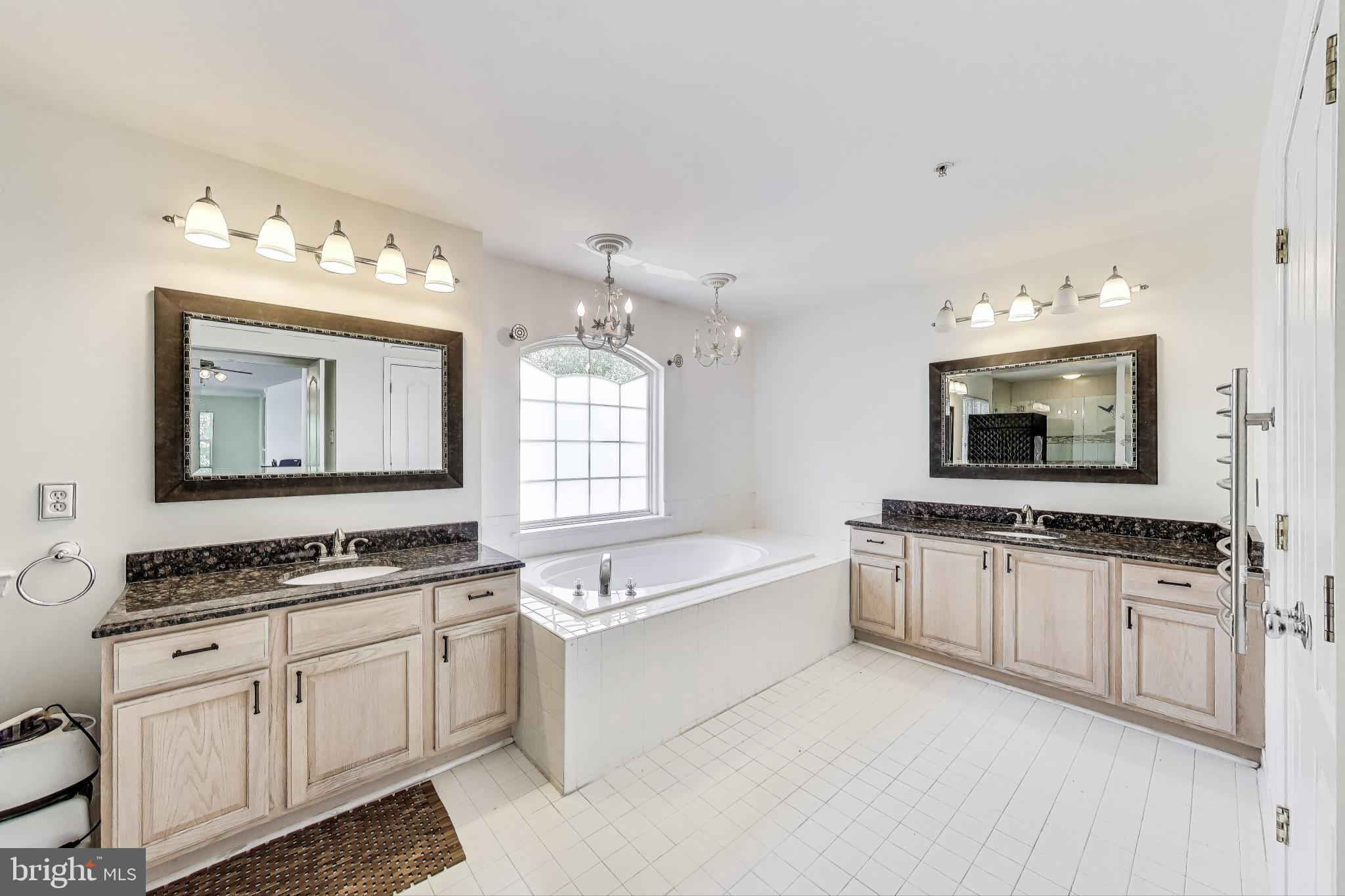 WOODSIDE ESTATES PLAT 1> - Residential