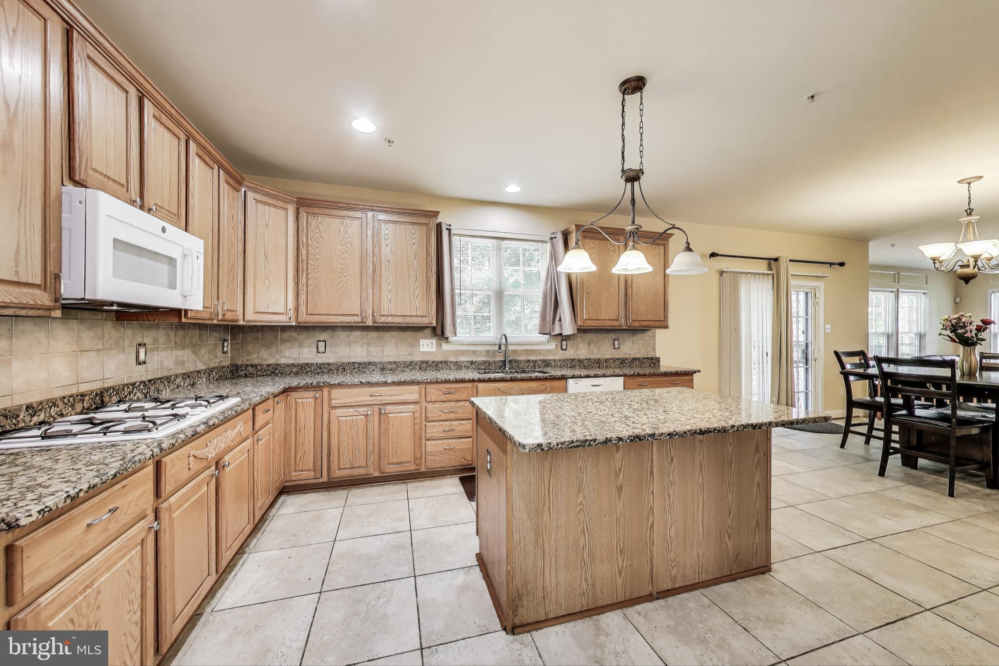 WOODSIDE ESTATES PLAT 1> - Residential