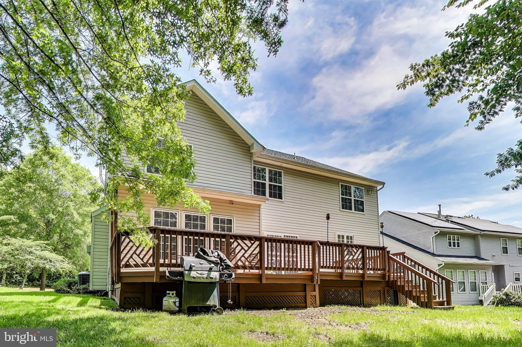 WOODSIDE ESTATES PLAT 1> - Residential