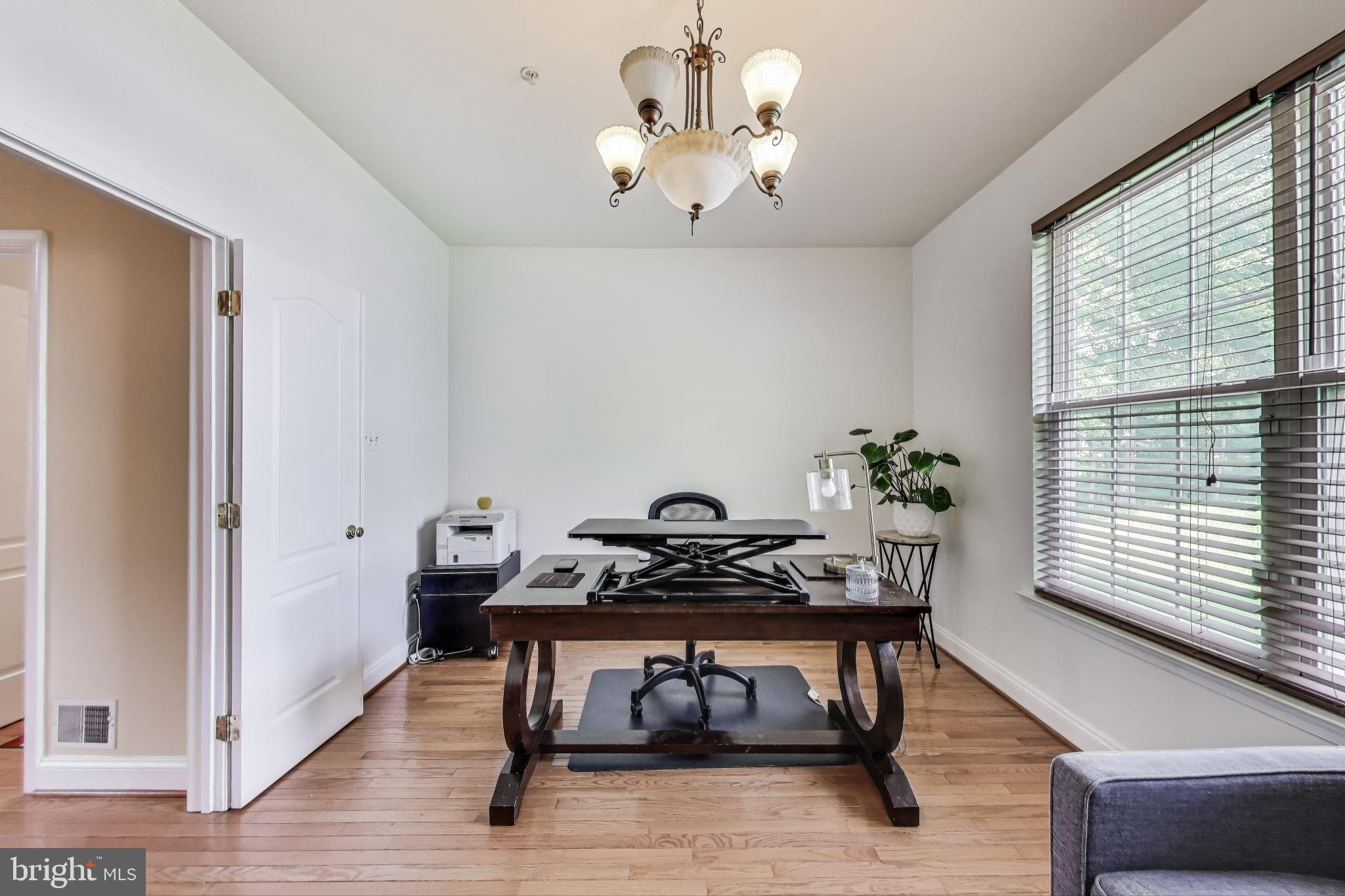 WOODSIDE ESTATES PLAT 1> - Residential