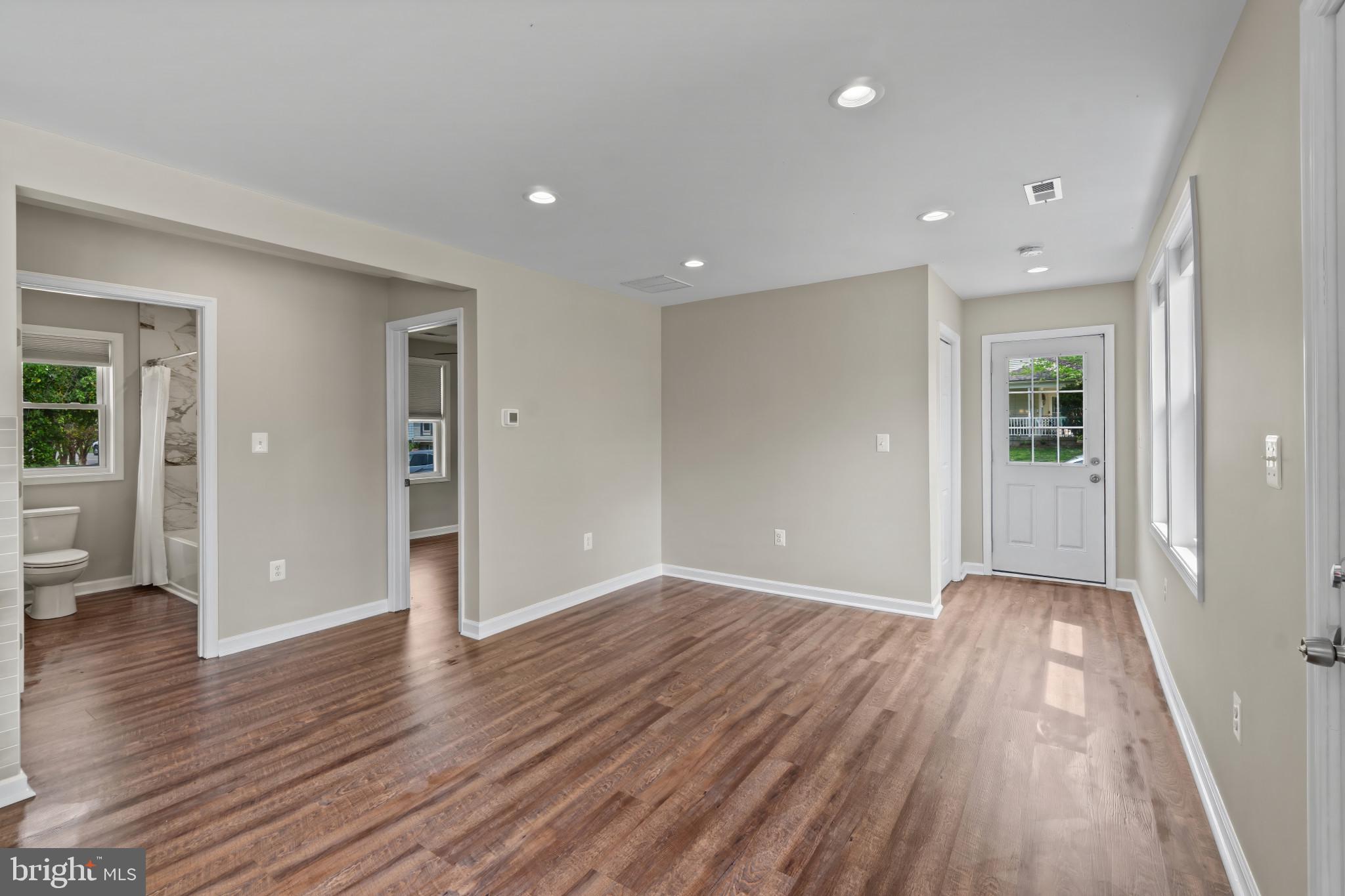 SUNSET BEACH - Residential