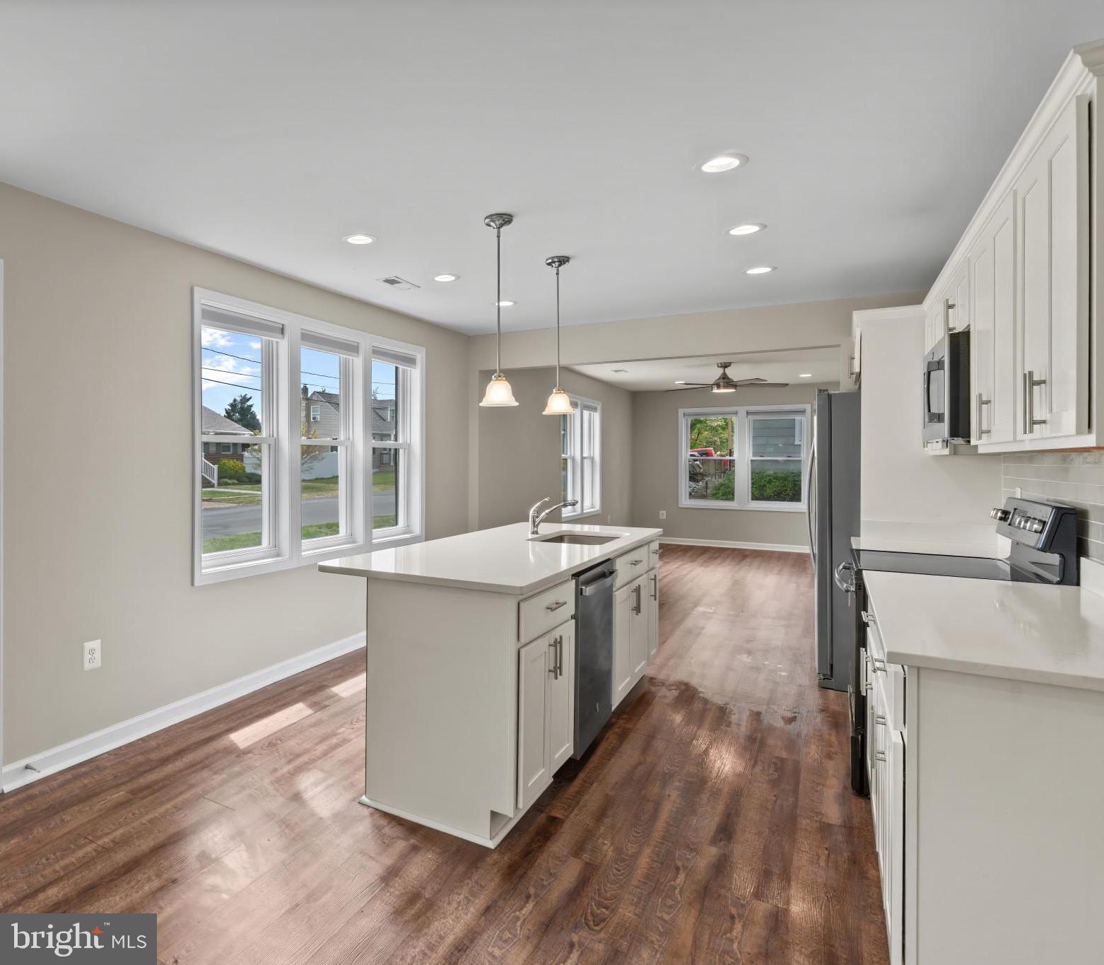 SUNSET BEACH - Residential