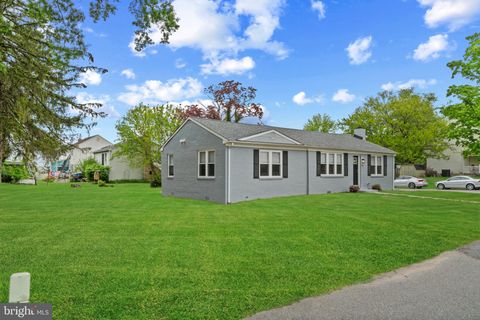 14 MONTROSE ROAD PASADENA MD 21122