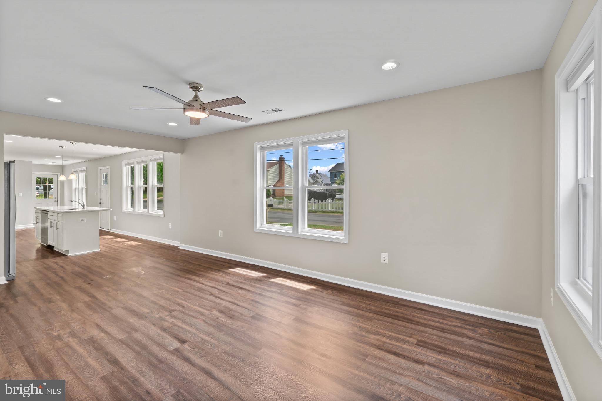 SUNSET BEACH - Residential