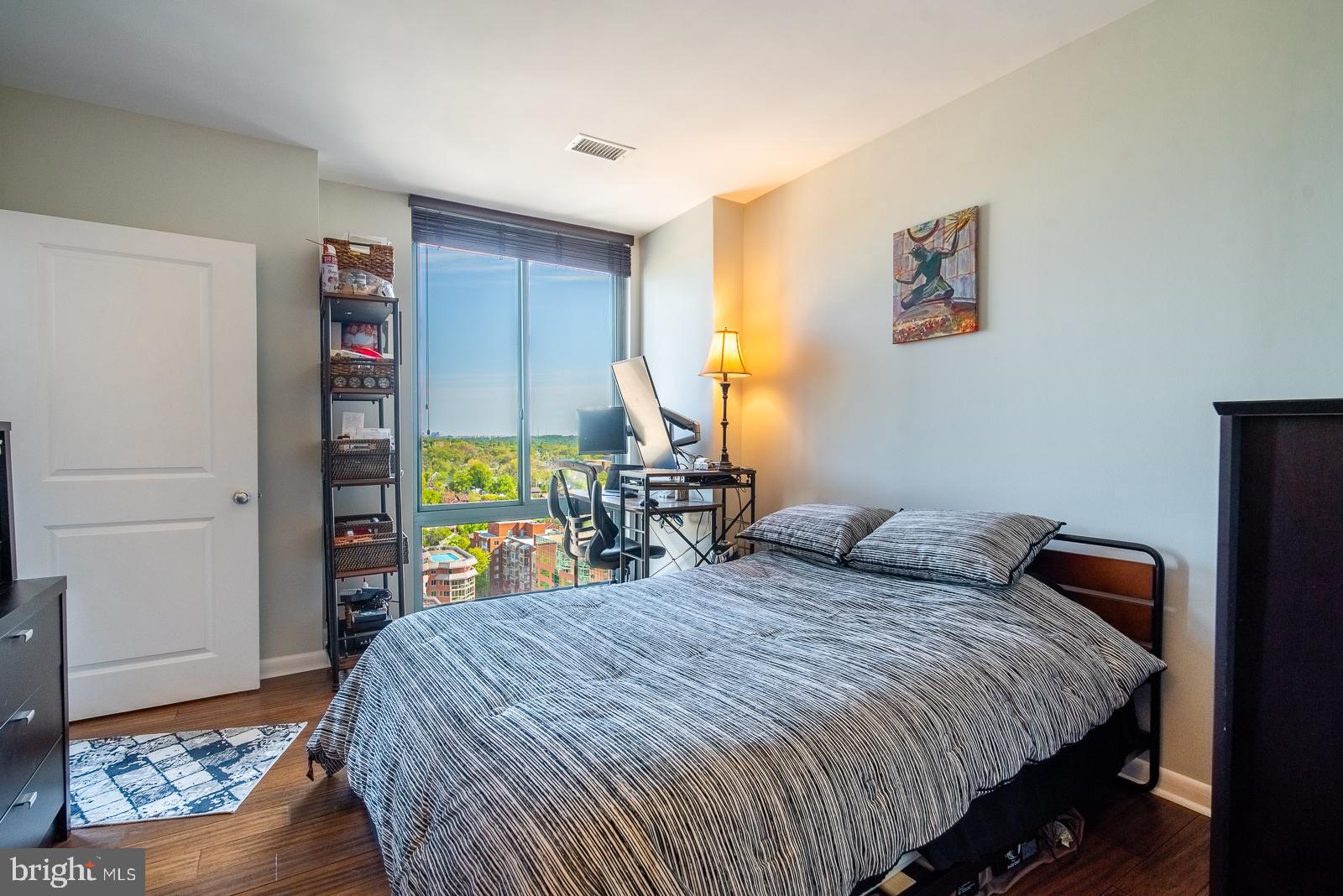 851 N GLEBE ROAD 2014