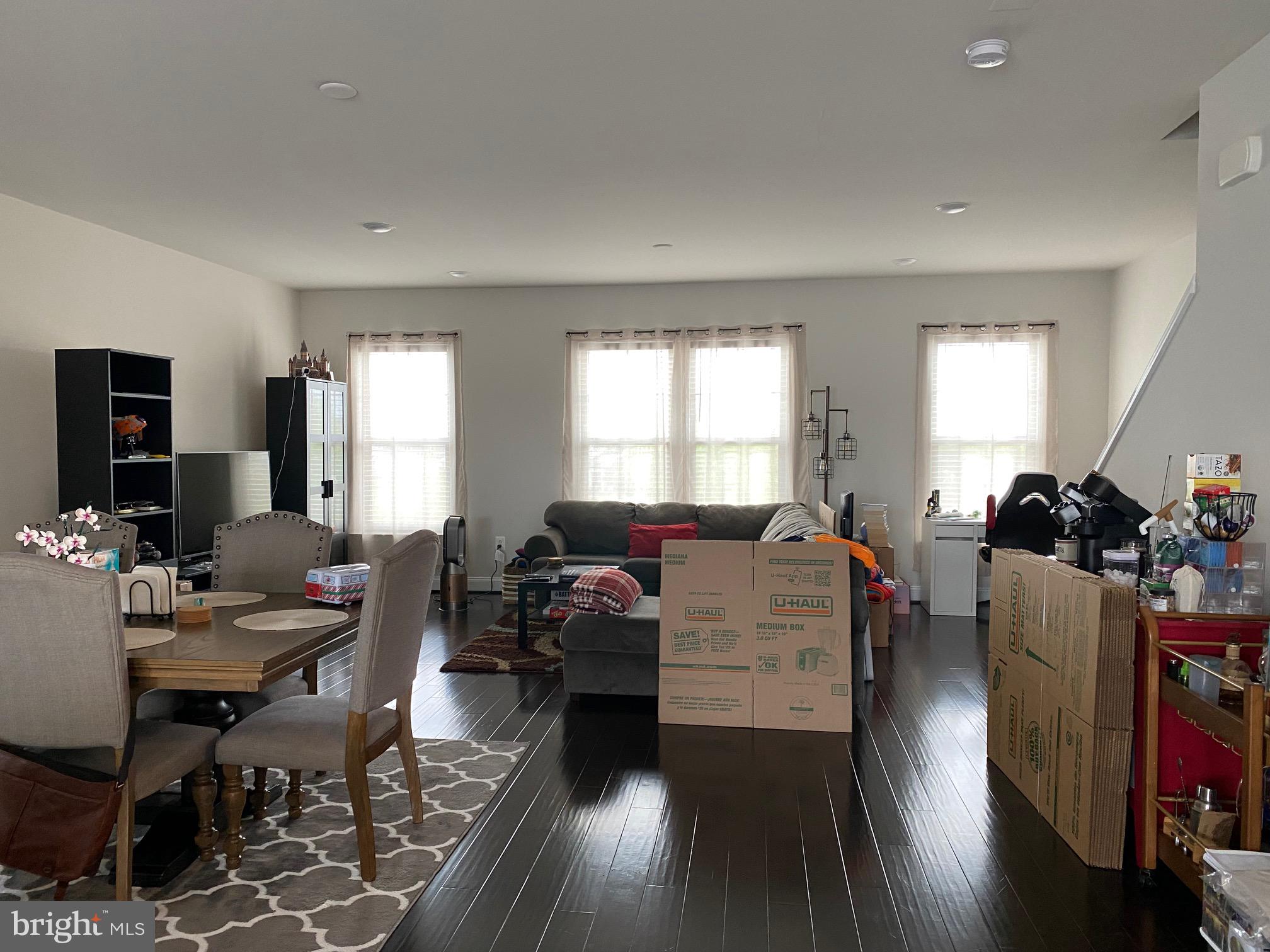 POTOMAC SHORES - Residential Lease