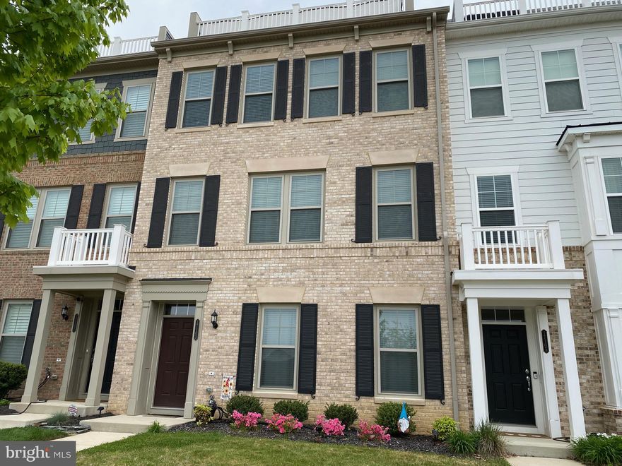 The property is available on May15, 2024. Please make an appoint to show.Absolutely gorgeous 4-level, 4Bedroom, 3Full bath, 2Half bath, 2-car garage home with rooftop terrace & amazing view of Potomac shore club and potomac river.Potomac Shores Golf Course*Light Bright & Open main level features stylish LVP flooring. Open floor with recessed lighting & lots of natural sunlight beaming throughout the many large windows*Living room features sleek gas fireplace & patio door to deck*Gourmet kitchen features granite counters with complimentary nice tile backsplash, oversized island with sink, 42" white cabinetry & stainless steel appliances + dining area*Upper level features Primary bedroom with walk in closet & spa-like bathroom featuring frameless tiled shower, tiled floor, soaking tub & dual sink granite vanity*Two additional bedrooms upper level share full bathroom with granite vanity & tiled floor + laundry bedroom level*Head to second upper level featuring loft, powder room & patio door leads to fantastic rooftop terrace with stunning views of golf course*Lower level features LVP flooring, rec room, third full bathroom, garage access & door leading to backyard. Fantastic Community amenities planned*Shores Club (three pools); Fitness Center; Canoe Club; Social Barn with a living room & demonstration kitchen, Clubhouse/Tidewater Grill, Nine planned sports fields & courts, hiking/biking trails, Outdoor gathering spaces so on.