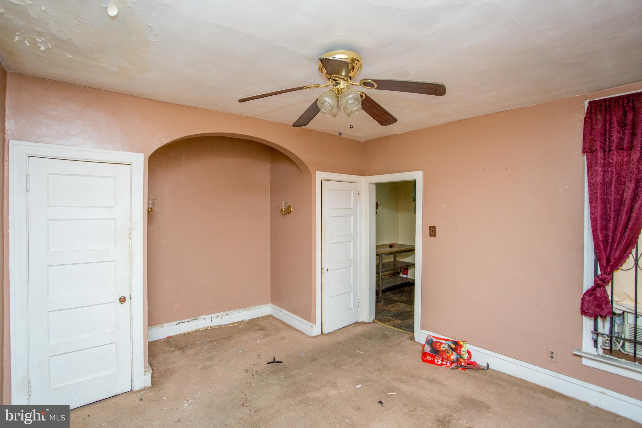 PHILADELPHIA (SOUTHWEST) - Residential