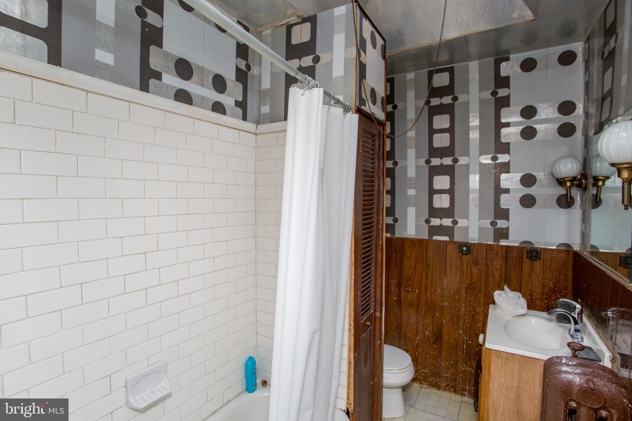 PHILADELPHIA (SOUTHWEST) - Residential