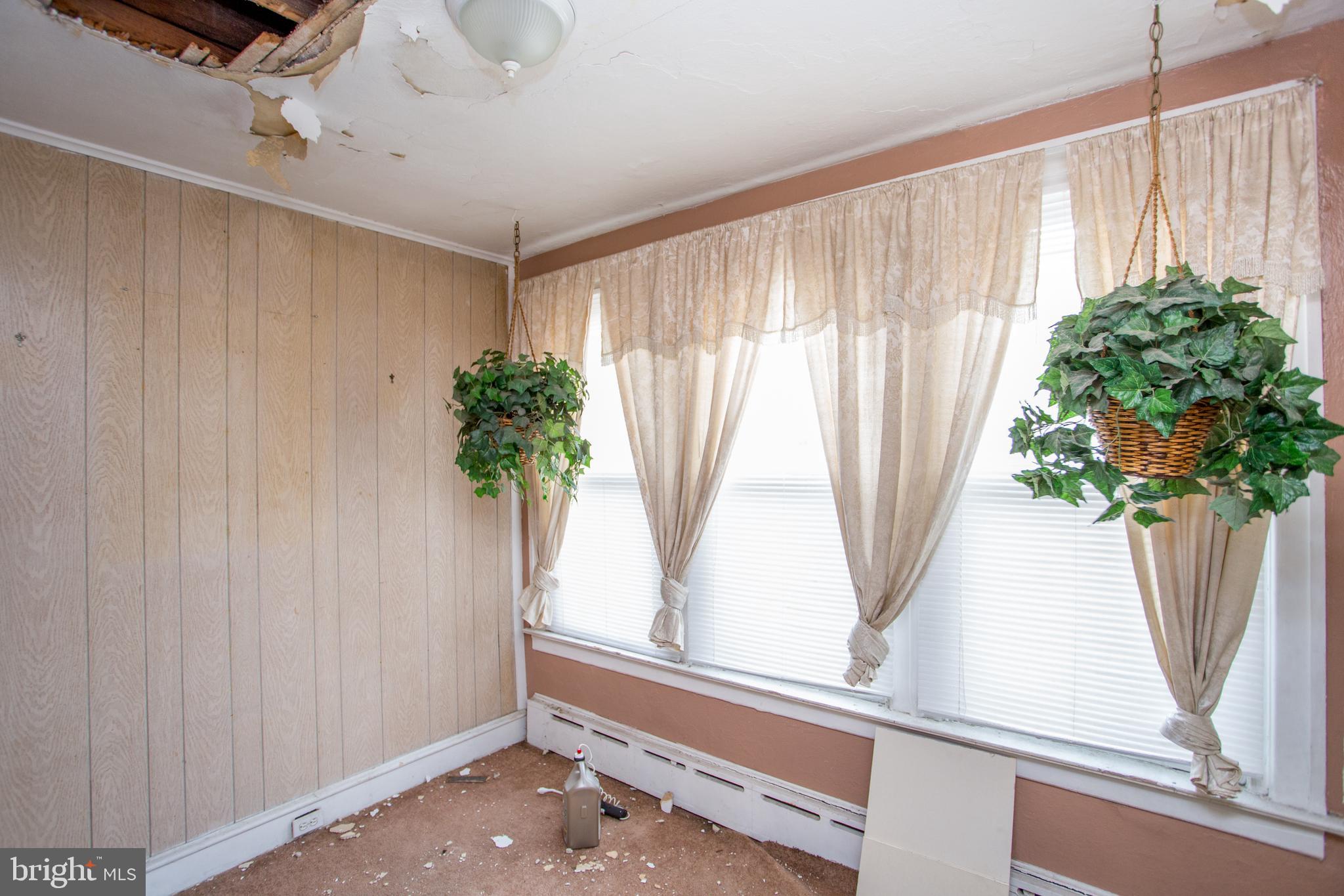 PHILADELPHIA (SOUTHWEST) - Residential