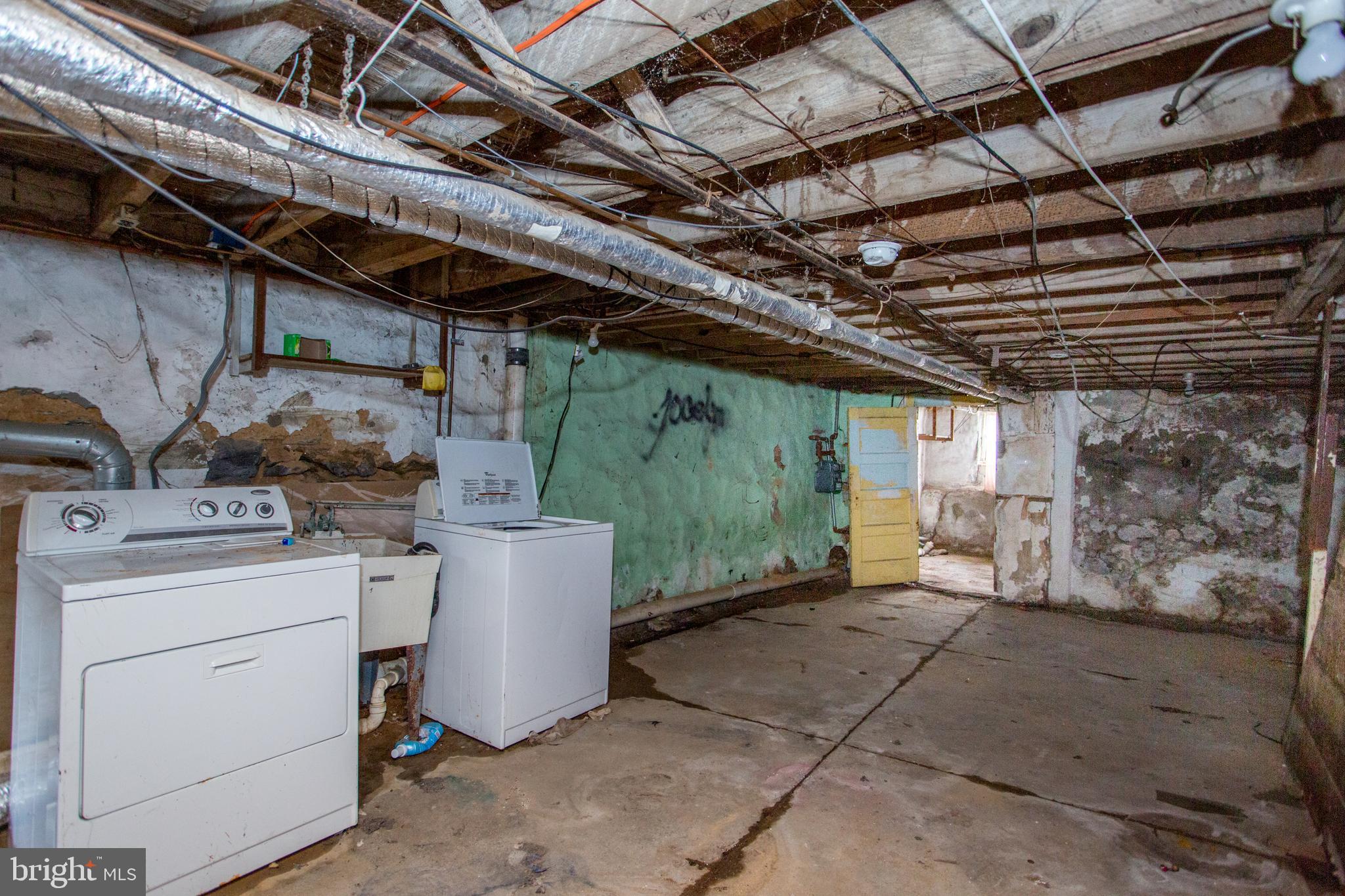 PHILADELPHIA (SOUTHWEST) - Residential